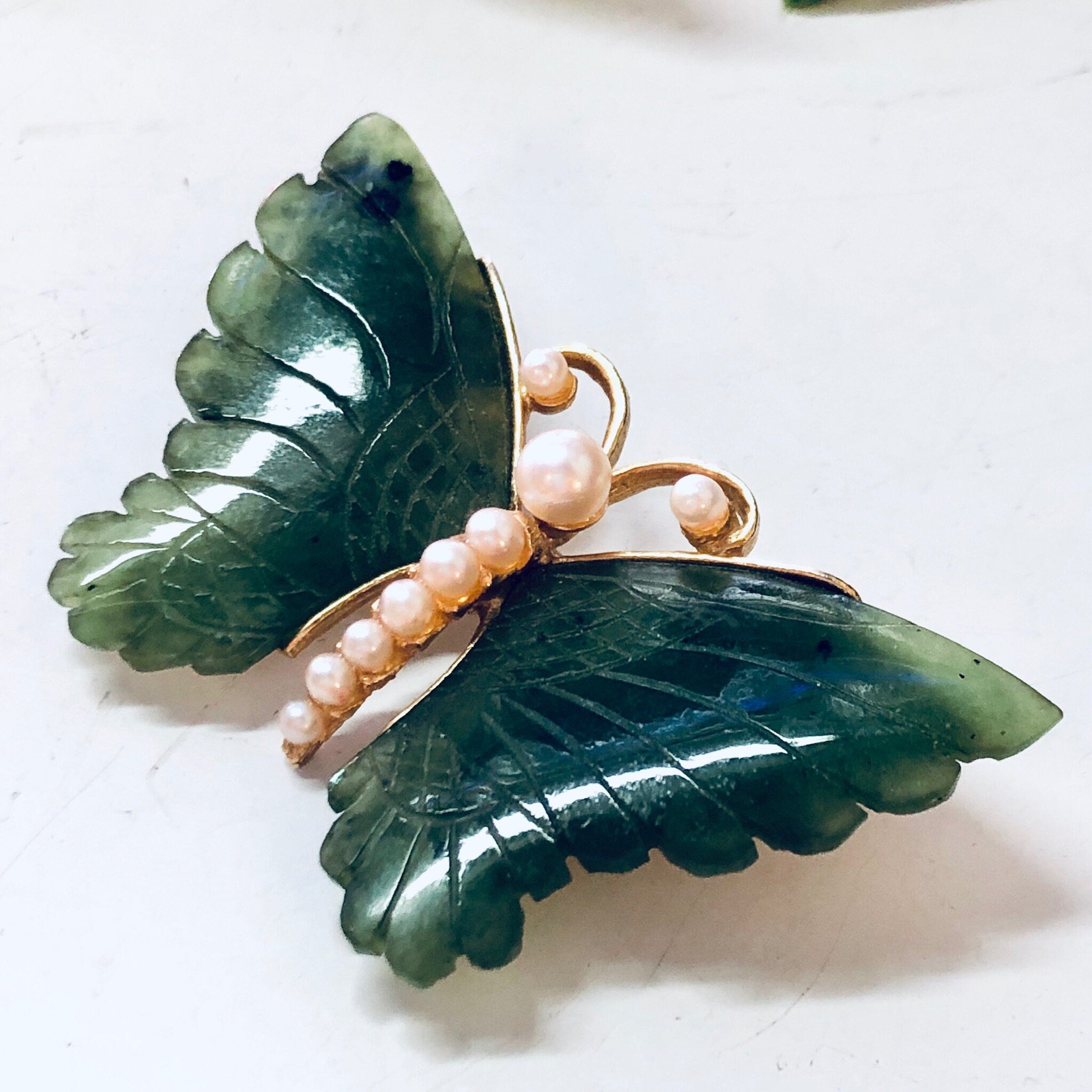 Vintage Brooch, Butterfly Brooch, Gold Toned Brooch, Butterfly Jewelry, Vintage Jewelry, Faux Pearl Brooch, Green Jade, Jade Jewelry, Pin