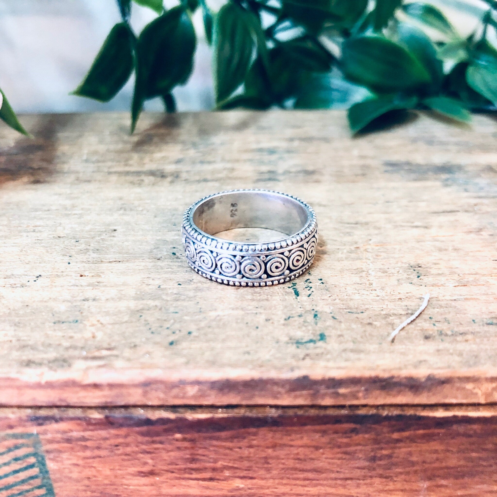 Vintage Silver Ring, Swirl Design Ring, Unique Jewelry, Band Ring, Thin Band Ring, Simple Jewelry, Swirly Ring, Sterling Silver, Boho Style