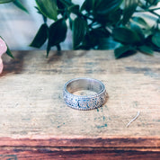 Vintage Silver Ring, Swirl Design Ring, Unique Jewelry, Band Ring, Thin Band Ring, Simple Jewelry, Swirly Ring, Sterling Silver, Boho Style