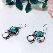 Vintage Silver Earrings, Turquoise Earrings, Mother of Pearl, Green and White, Vintage Jewelry, Green Turquoise, Dangle Earrings, Boho Style