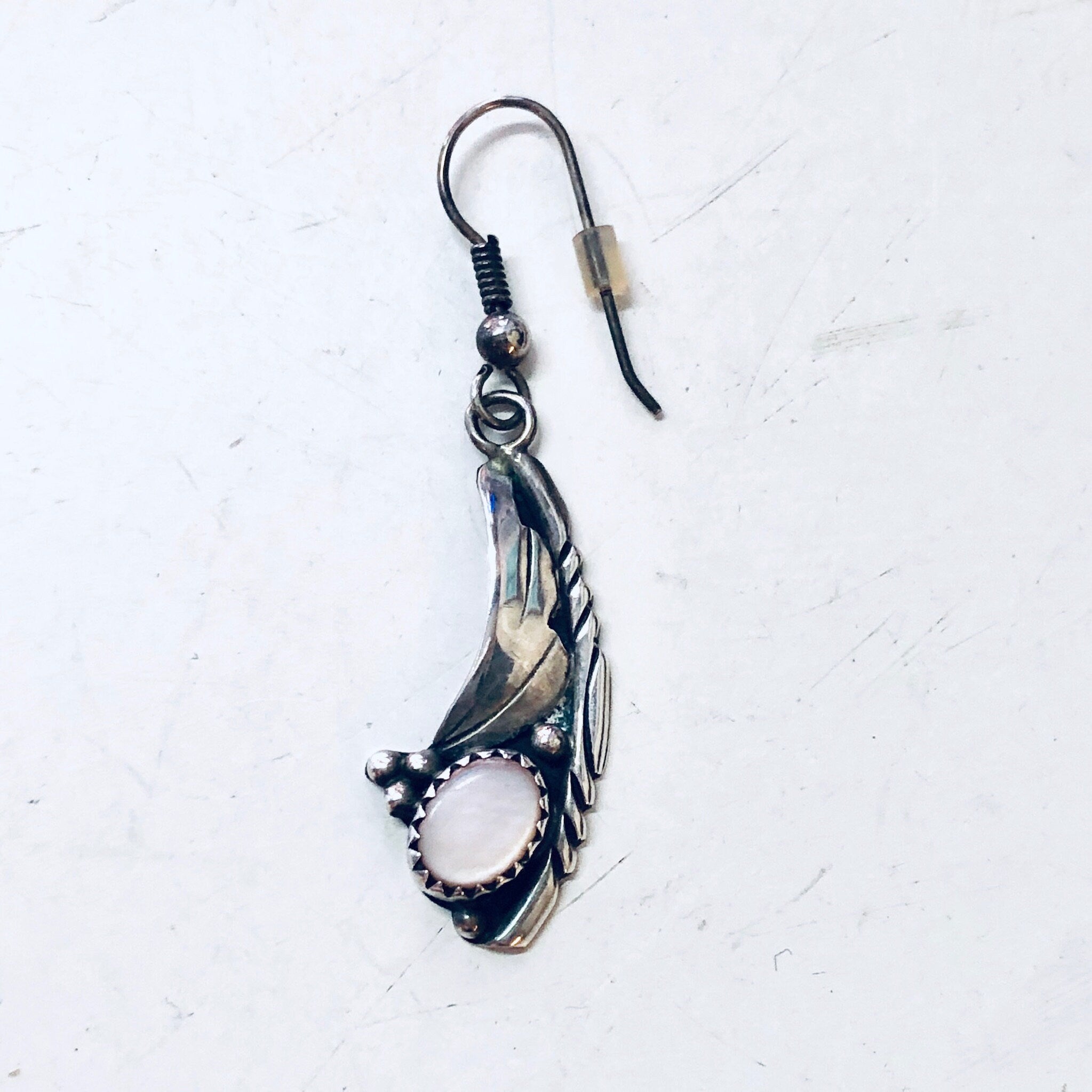 Vintage Earrings, Silver Earrings, Mother Of Pearl, Dangle Earrings, Southwestern Style, Bohemian Jewelry, Vintage Jewelry, Pierced Ears,