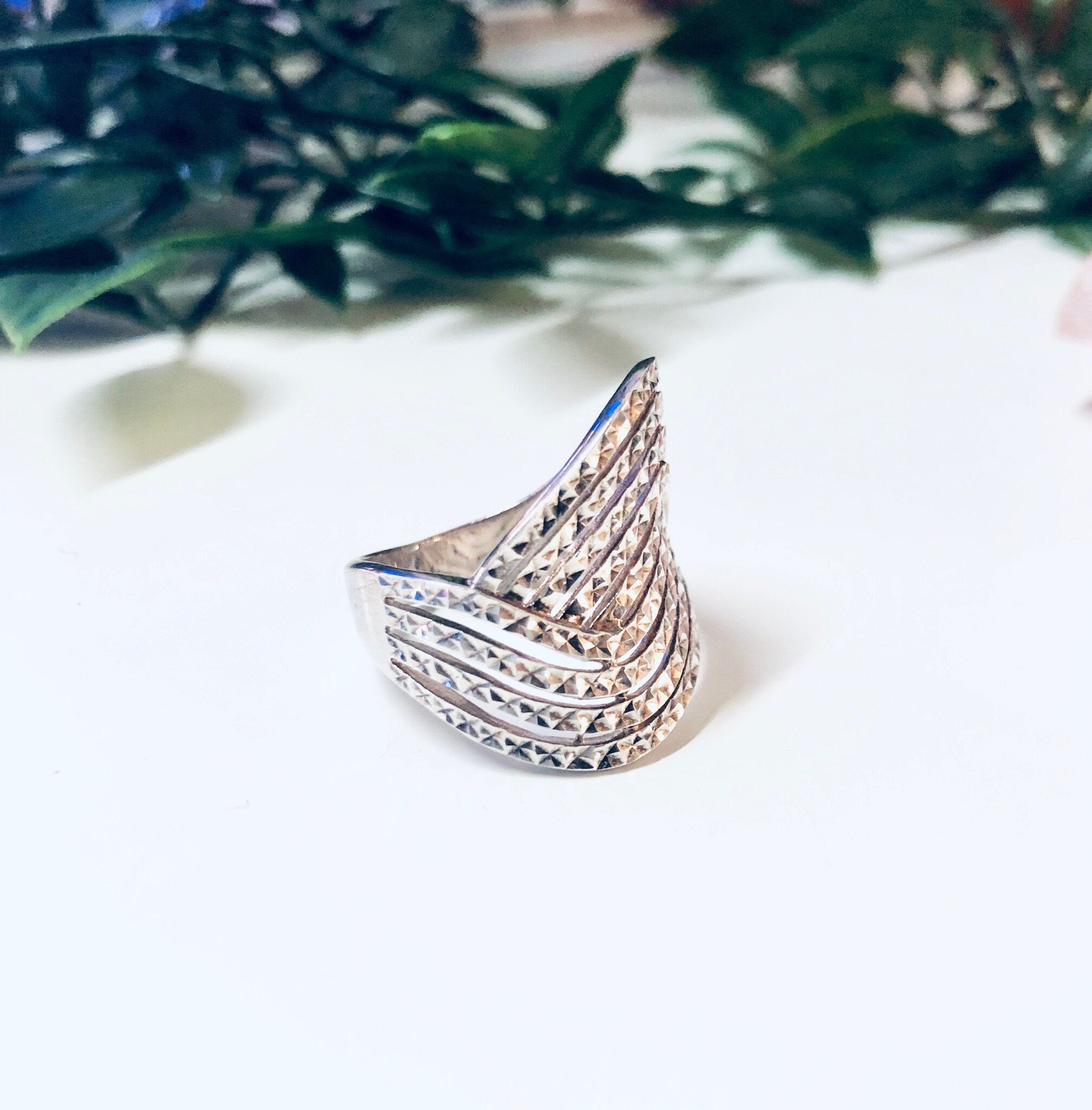 Vintage Silver Ring, Wave Design Ring, 925 Ring, Vintage Jewelry, Unique Jewelry, Sparkly Jewelry, Made in Thailand, Statement Jewelry, 925
