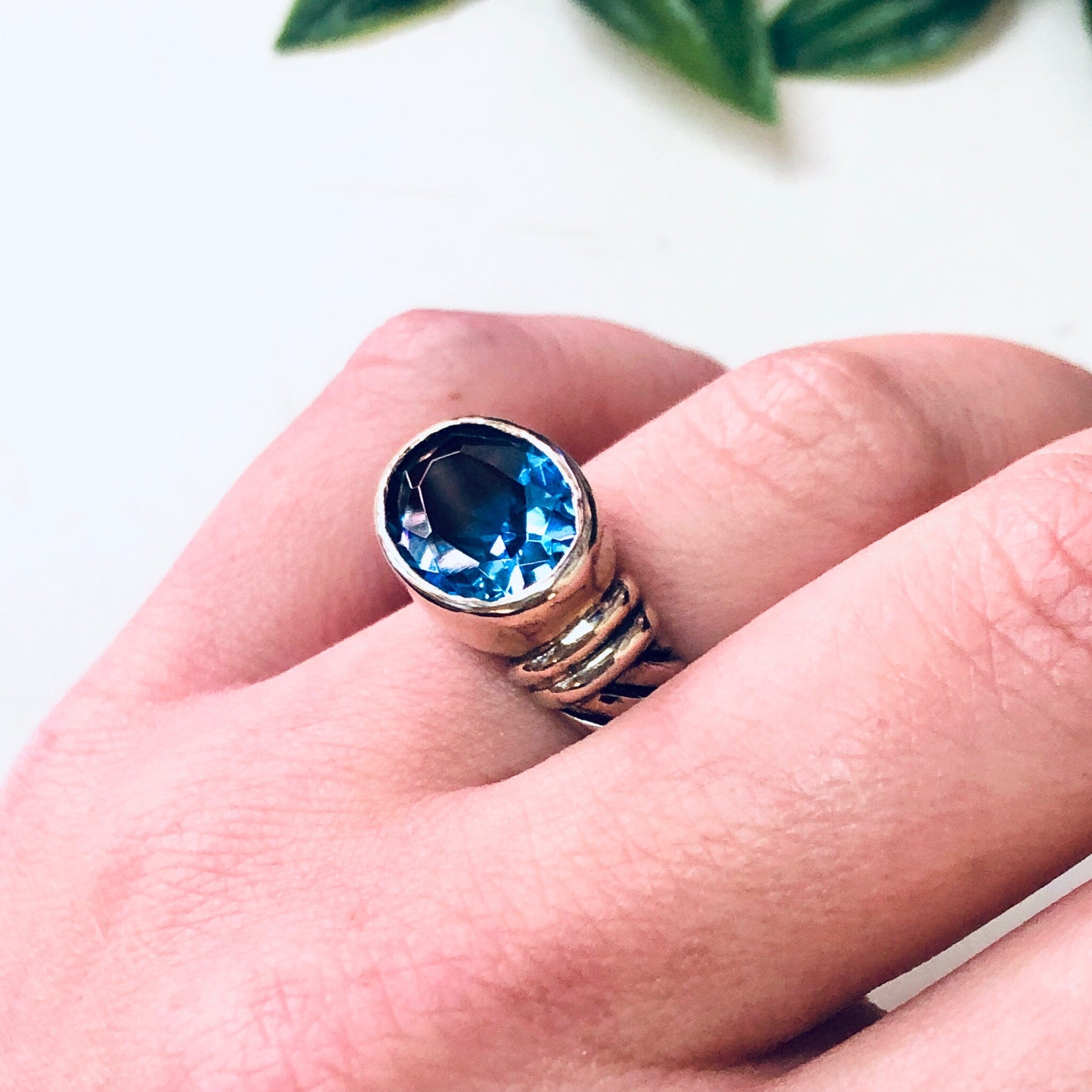 Vintage Silver Ring, Blue Gemstone, Blue Jewelry, Blue and Silver, Statement Jewelry, Sparkly Ring, Unique Jewelry, Vintage Jewelry, 925