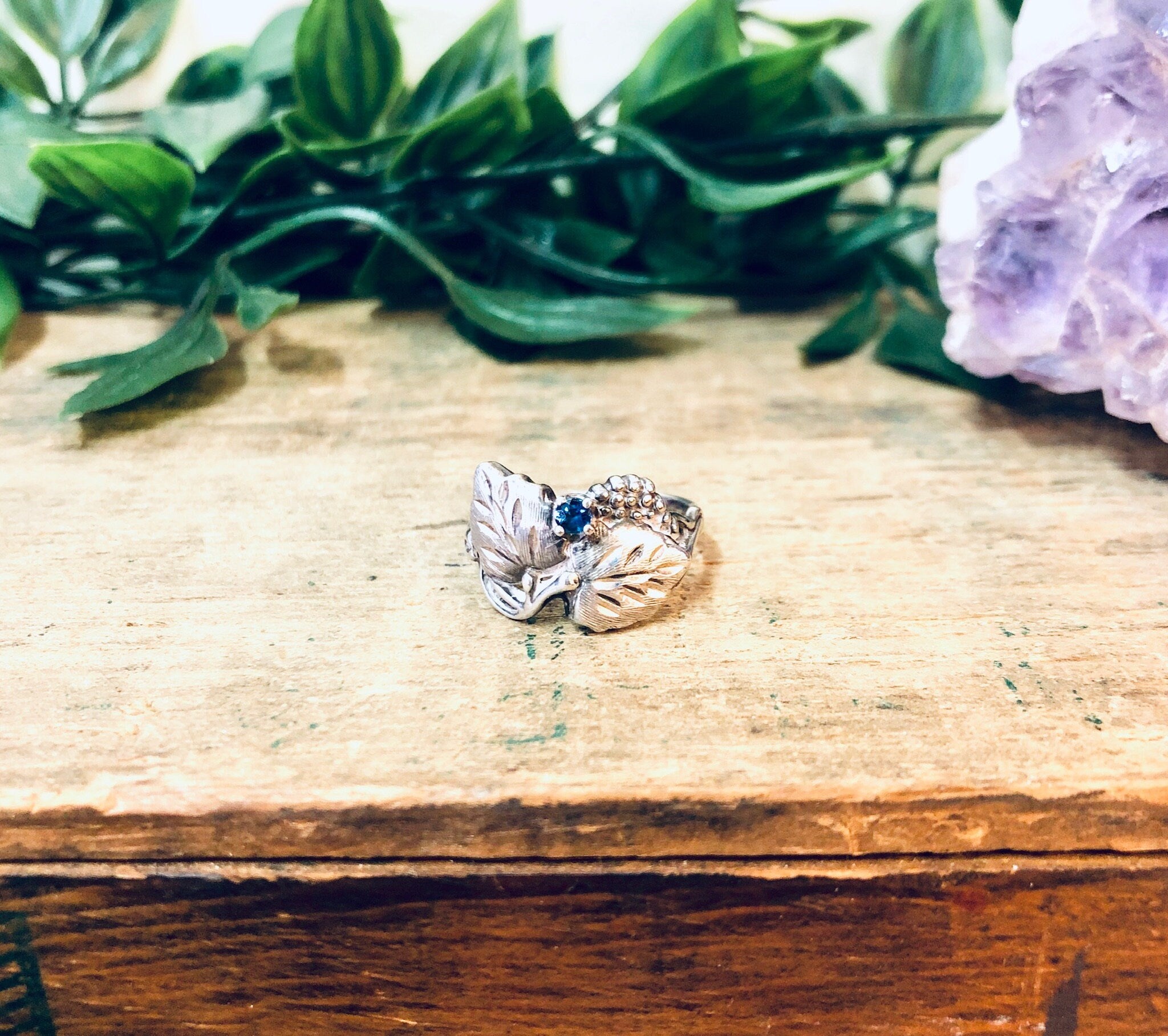 Vintage Silver Ring, Blue Gemstone, Leaf Ring, Anniversary Gift, Silver and Blue, Etched Silver, Birthstone Ring, Vintage Jewelry, 925 Ring