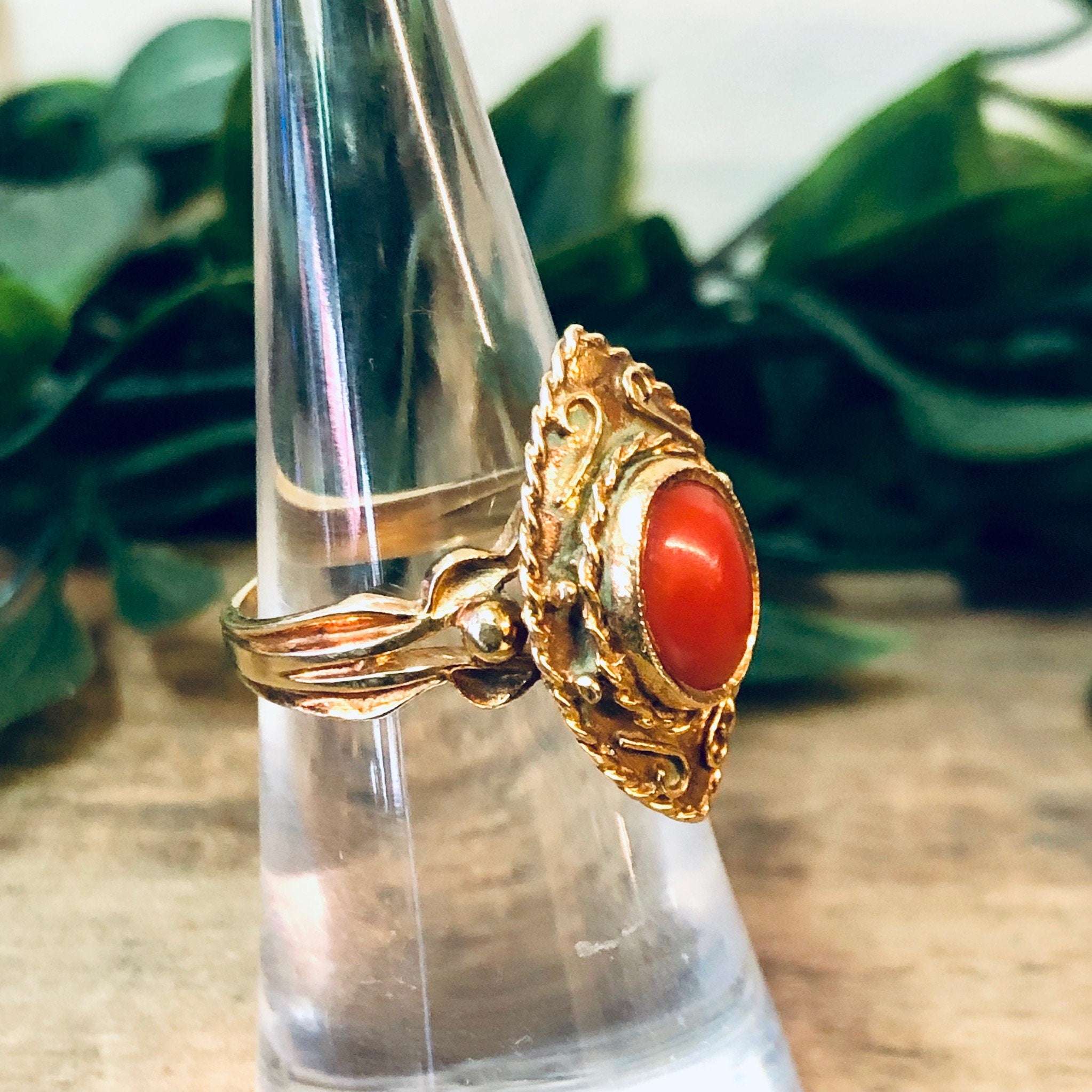 Vintage Gold Ring, Red Stone, Gold Jewelry, 14K Gold, 14 Karat Gold, Yellow Gold Ring, Gold and Red, Statement Ring, Vintage Jewelry, Gold