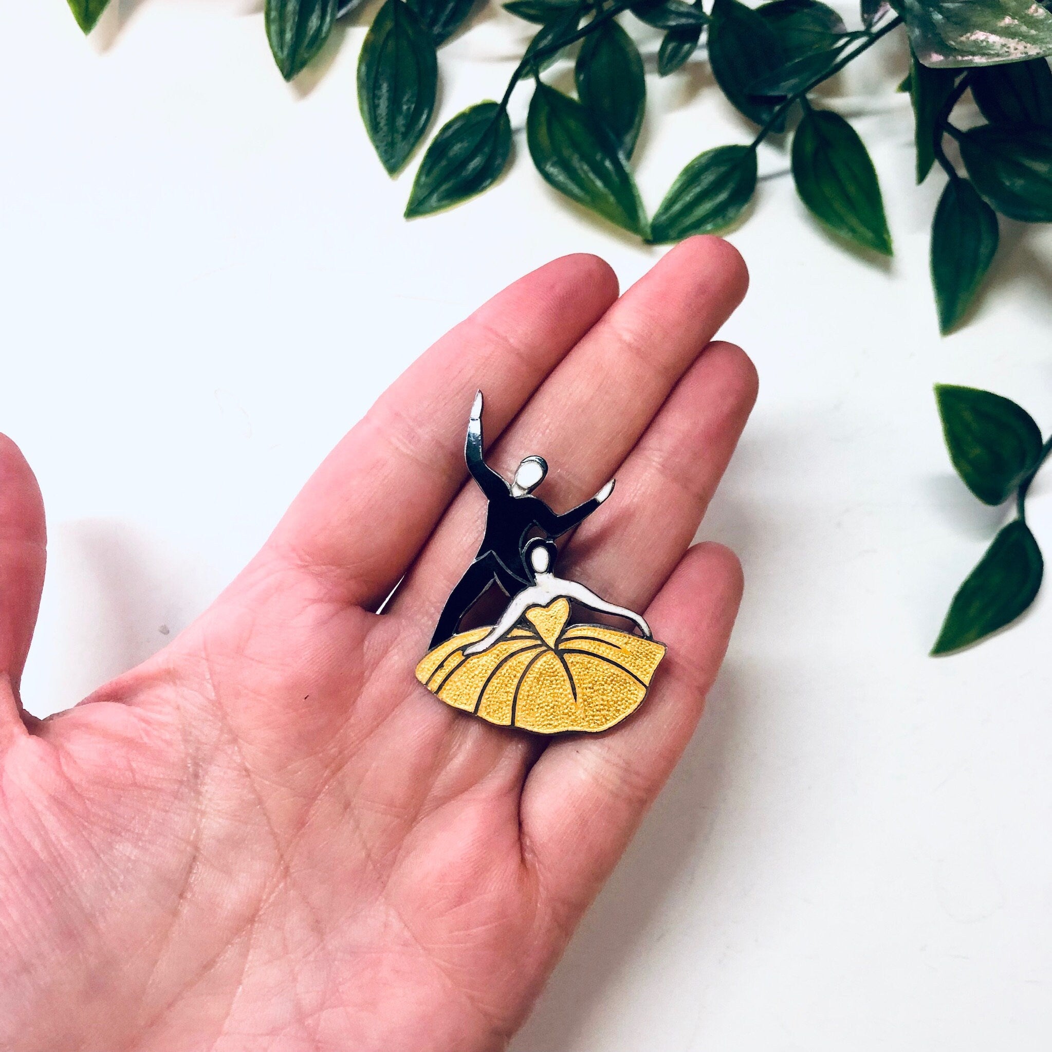 Margot de Taxco Pin, Vintage Brooch, Enamel Taxco, Vintage Jewelry, Signed Taxco, Ballroom Dancing, Dancing Brooch, Yellow Pin, Black Pin