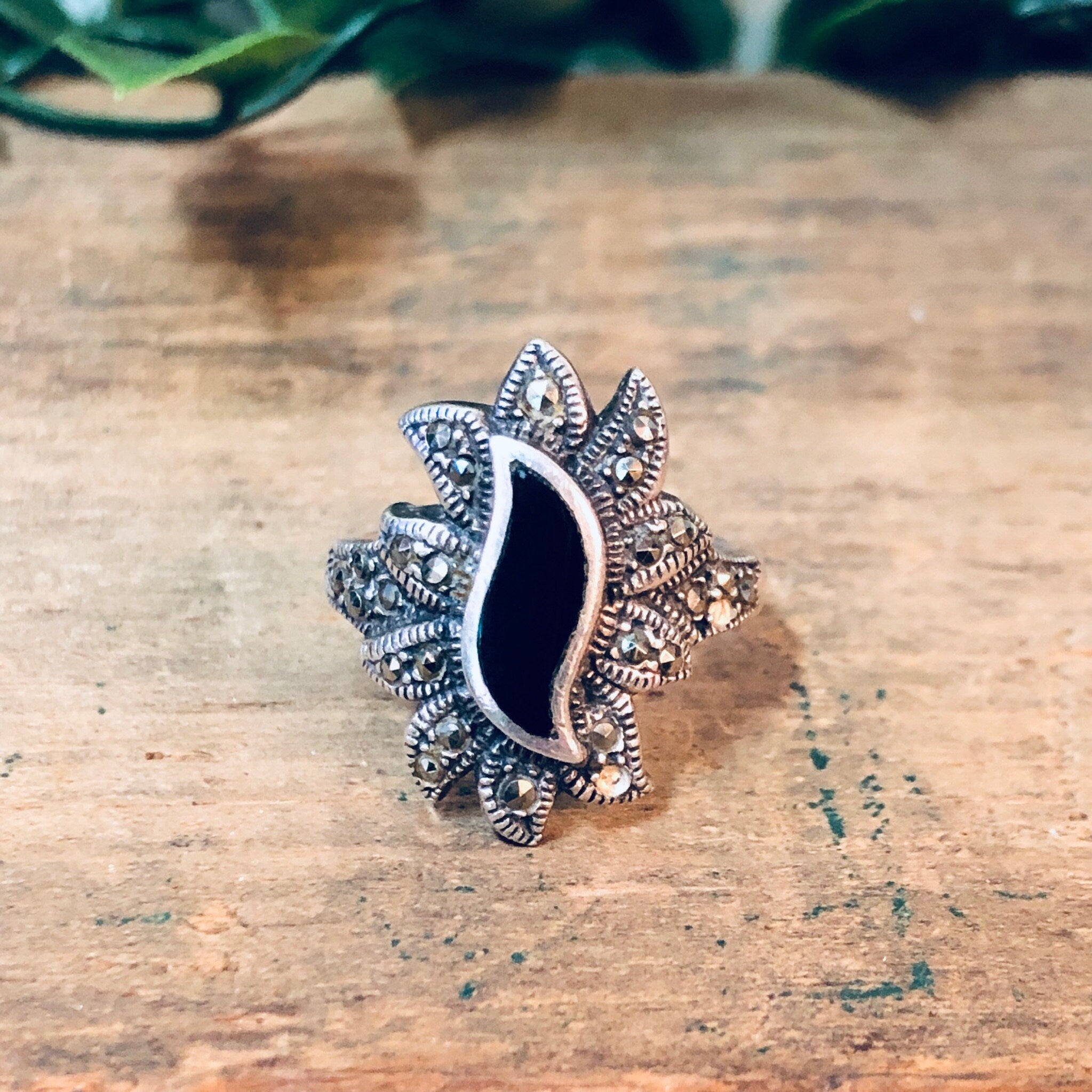 Vintage Silver Ring, onyx Ring, Marcasite Jewelry, Vintage Jewelry, Unique Jewelry, Silver and Black, Statement Ring, Marcasite Ring, 925