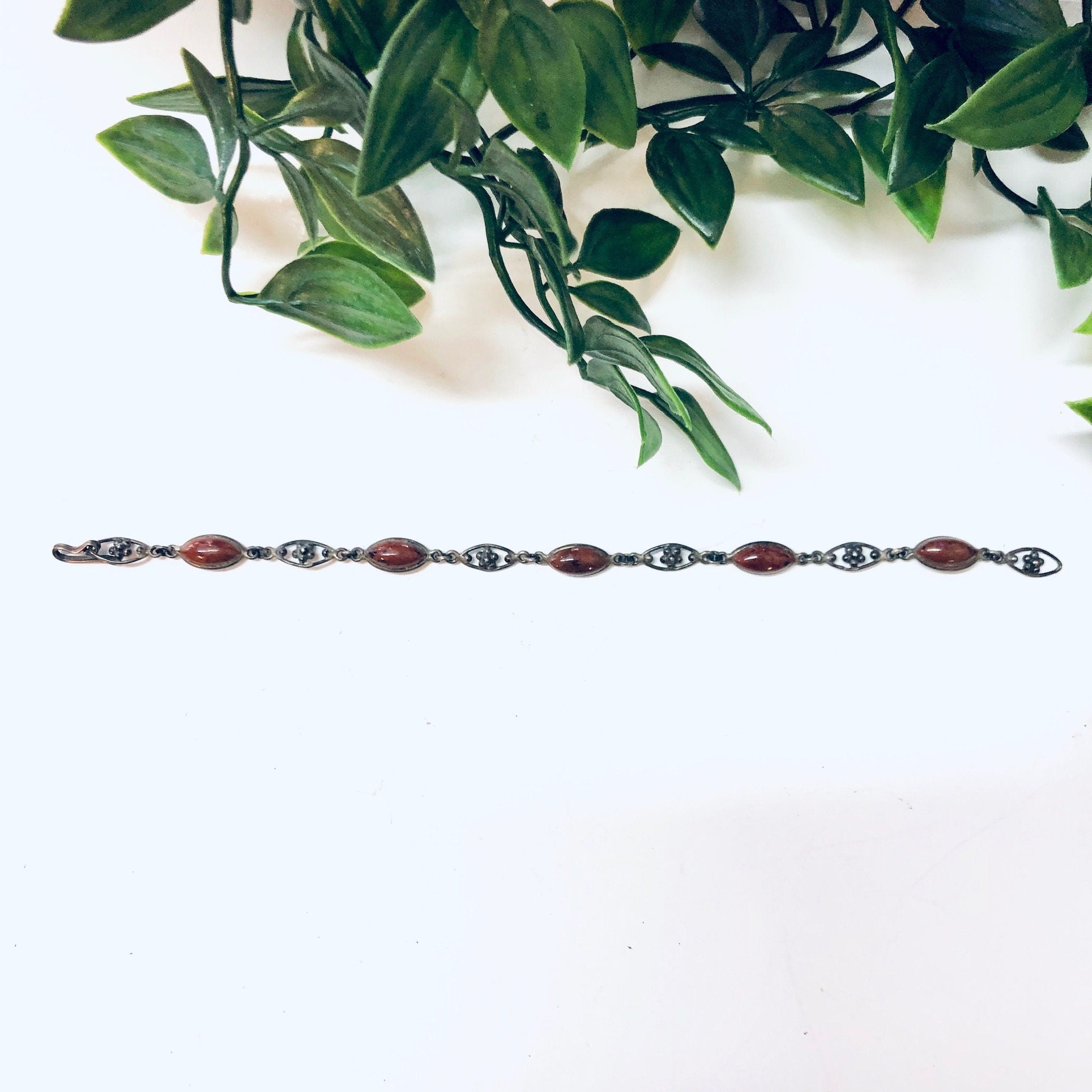 Vintage Bracelet, Link Bracelet, Vintage Jewelry, Red Natural Stone, Flower Bracelet, Floral Design, Red and Silver, Silver Toned, Flowers