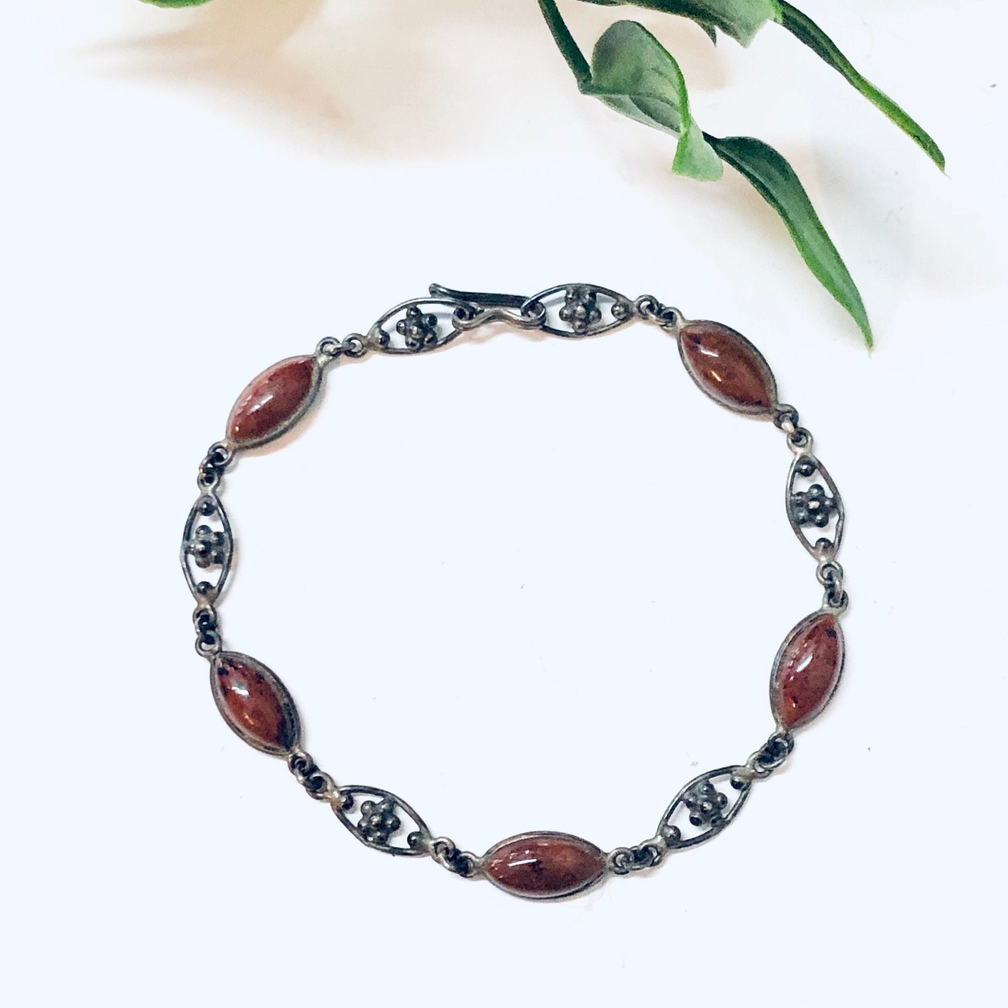 Vintage Bracelet, Link Bracelet, Vintage Jewelry, Red Natural Stone, Flower Bracelet, Floral Design, Red and Silver, Silver Toned, Flowers