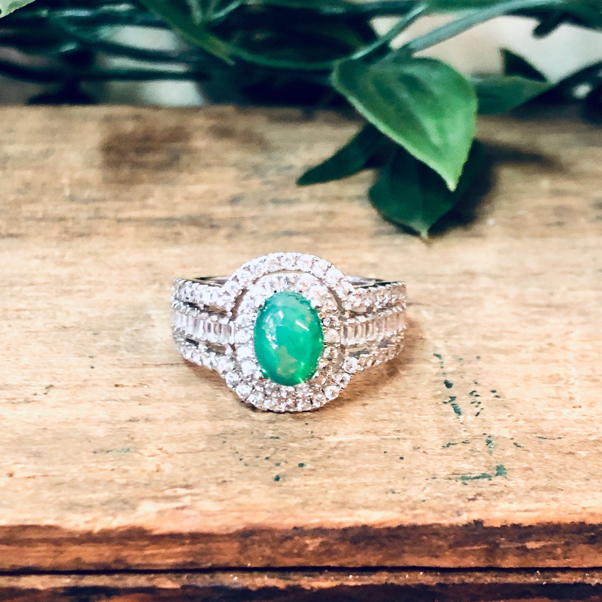 Vintage Silver Ring, Green Stone, Opalescent Stone, Faux Diamond Ring, Statement Jewelry, Vintage Jewelry, Green and Silver, Sparkly Ring