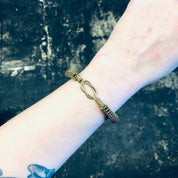Vintage Bracelet, Unique Jewelry, Brass Bracelet, Gold Toned Jewelry, Knot Design, Small bracelet, Vintage Jewelry, Wire Bracelet, Bangle