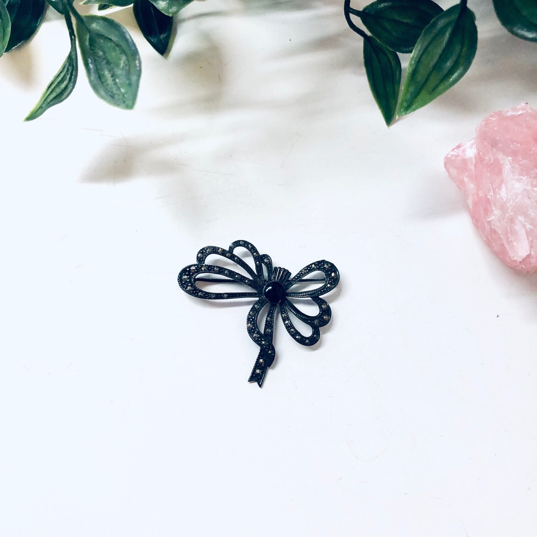 Vintage Silver Brooch, Bow Shaped Brooch, Vintage Pin, Vintage jewelry, Onyx Brooch, Marcasite Jewelry, Abstract Bow Design, Ribbon Pin, 925