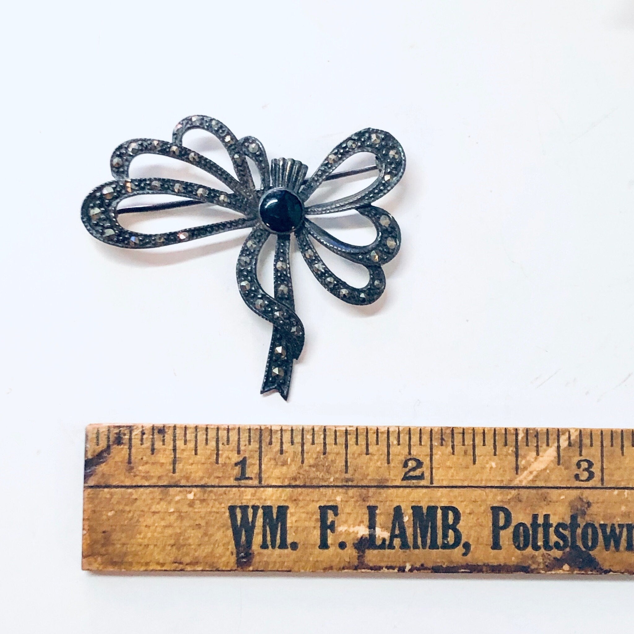 Vintage Silver Brooch, Bow Shaped Brooch, Vintage Pin, Vintage jewelry, Onyx Brooch, Marcasite Jewelry, Abstract Bow Design, Ribbon Pin, 925