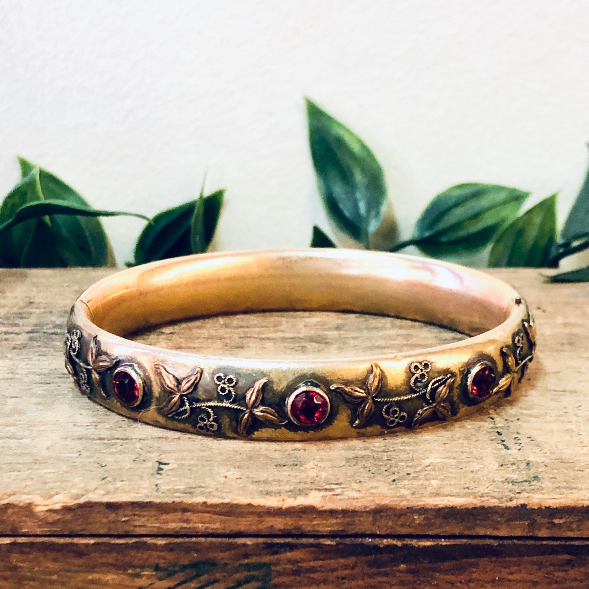 Vintage Bangle, Gold Toned Bangle, Vintage Bracelet, Gold Filled Jewelry, Red Stone, Gold and Red, Vintage Jewelry, Stacking Bracelet, Gold