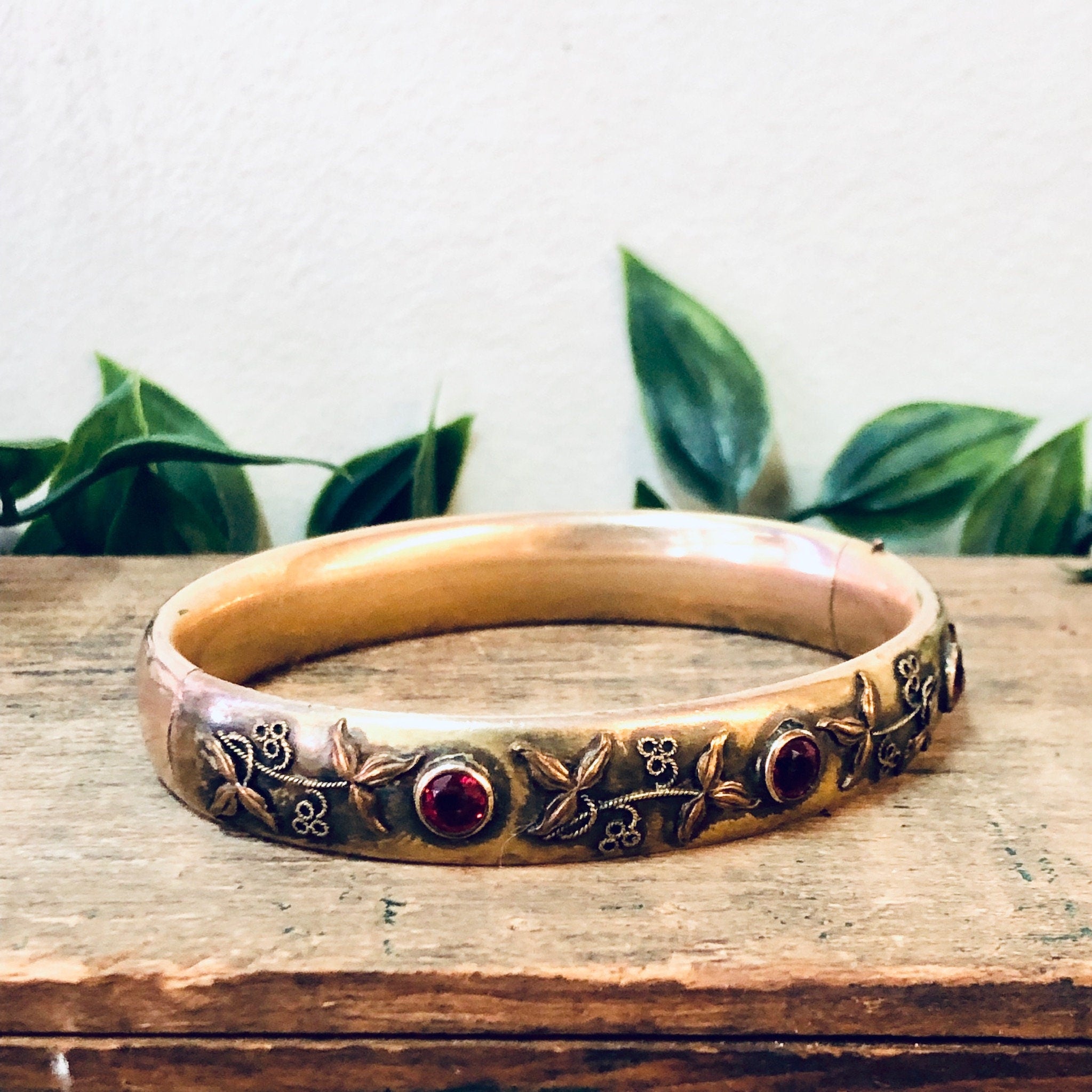 Vintage Bangle, Gold Toned Bangle, Vintage Bracelet, Gold Filled Jewelry, Red Stone, Gold and Red, Vintage Jewelry, Stacking Bracelet, Gold