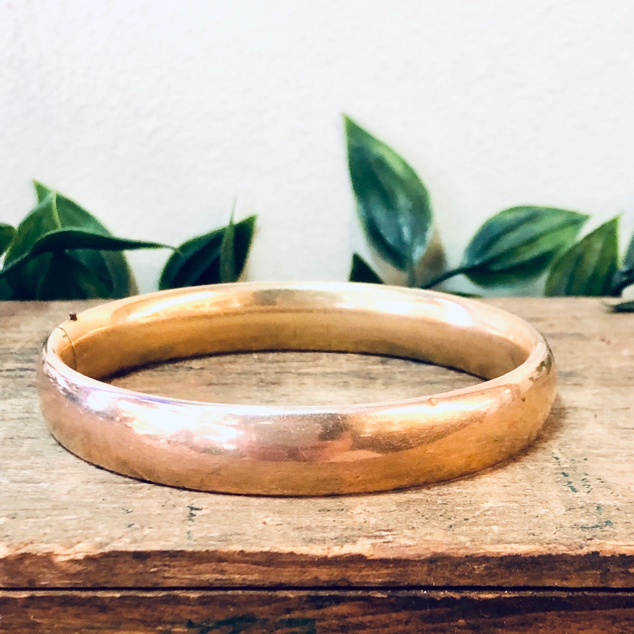 Vintage Bangle, Gold Toned Bangle, Vintage Bracelet, Gold Filled Jewelry, Red Stone, Gold and Red, Vintage Jewelry, Stacking Bracelet, Gold