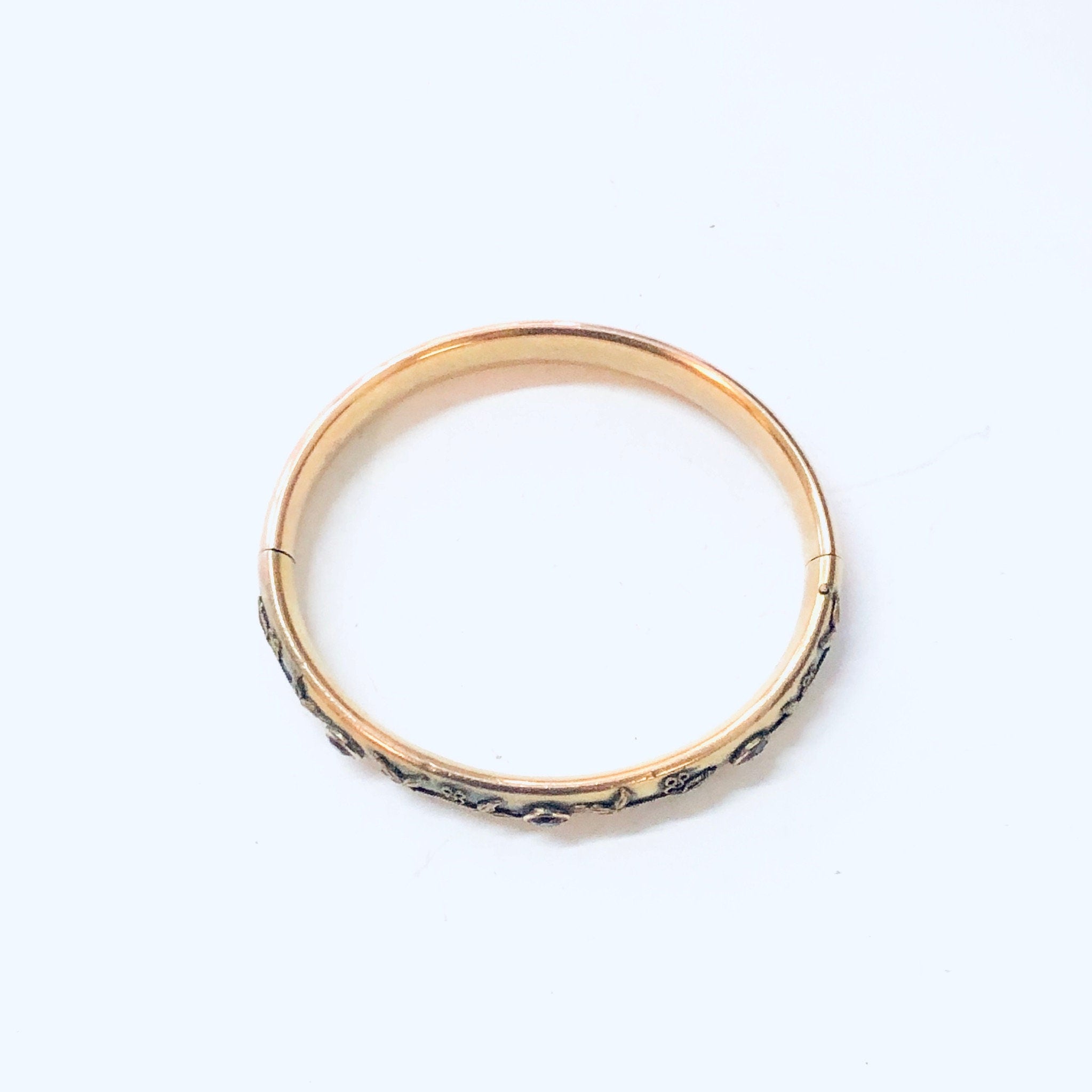 Vintage Bangle, Gold Toned Bangle, Vintage Bracelet, Gold Filled Jewelry, Red Stone, Gold and Red, Vintage Jewelry, Stacking Bracelet, Gold