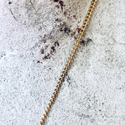 Vintage Necklace, Gold Toned Necklace, Conch Shell, Shell Necklace, Shell Pendant, Beach Lover, Vintage Jewelry, Thin Chain, Shell Pendant