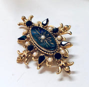 Vintage Brooch, Gold Toned Brooch, Black and Gold, Vintage Jewelry, Vintage Pin, Unique Jewelry, Statement Jewelry, Faux Pearl Pin, Black