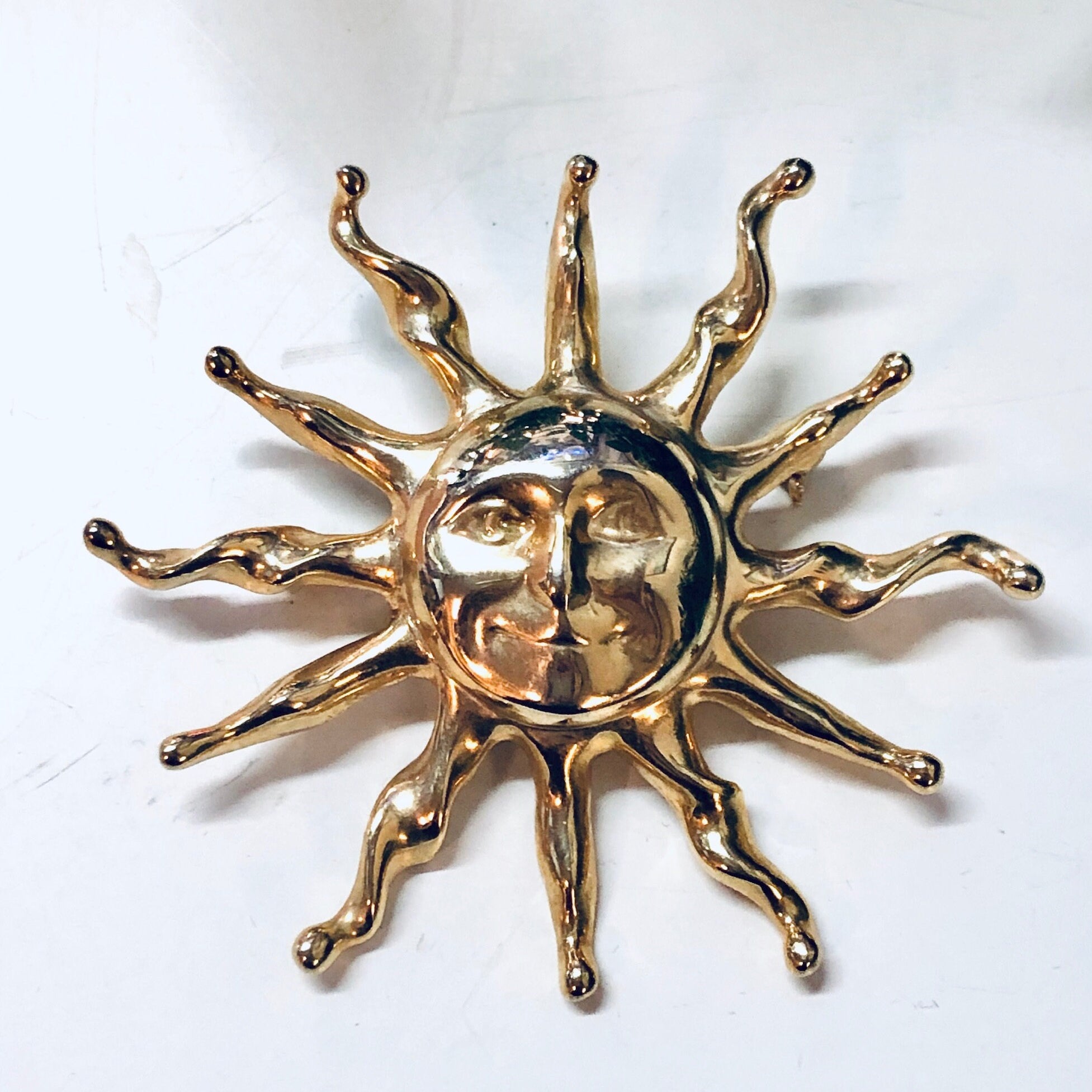 Vintage Brooch, Sun Brooch, Smiling Sun Pin, Gold Toned Brooch, Vintage Jewelry, Sun Jewelry, Gold Sun, Large Pin, Unique Jewelry, Sun Face