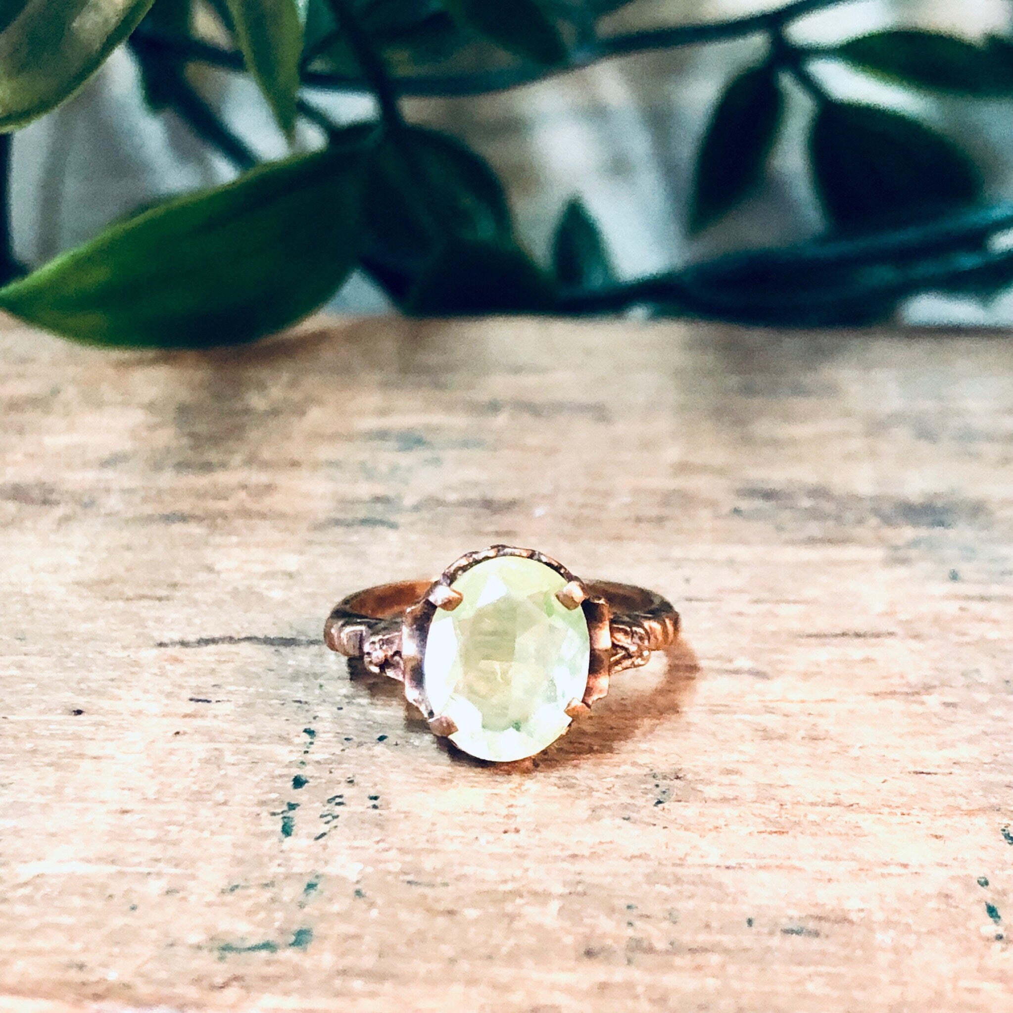 Vintage Gold Ring, 10K Gold, 10 Karat Gold, Light Green Stone, Green and Gold, Vintage Jewelry, Engagement Ring, Ring for Wedding, Size 6