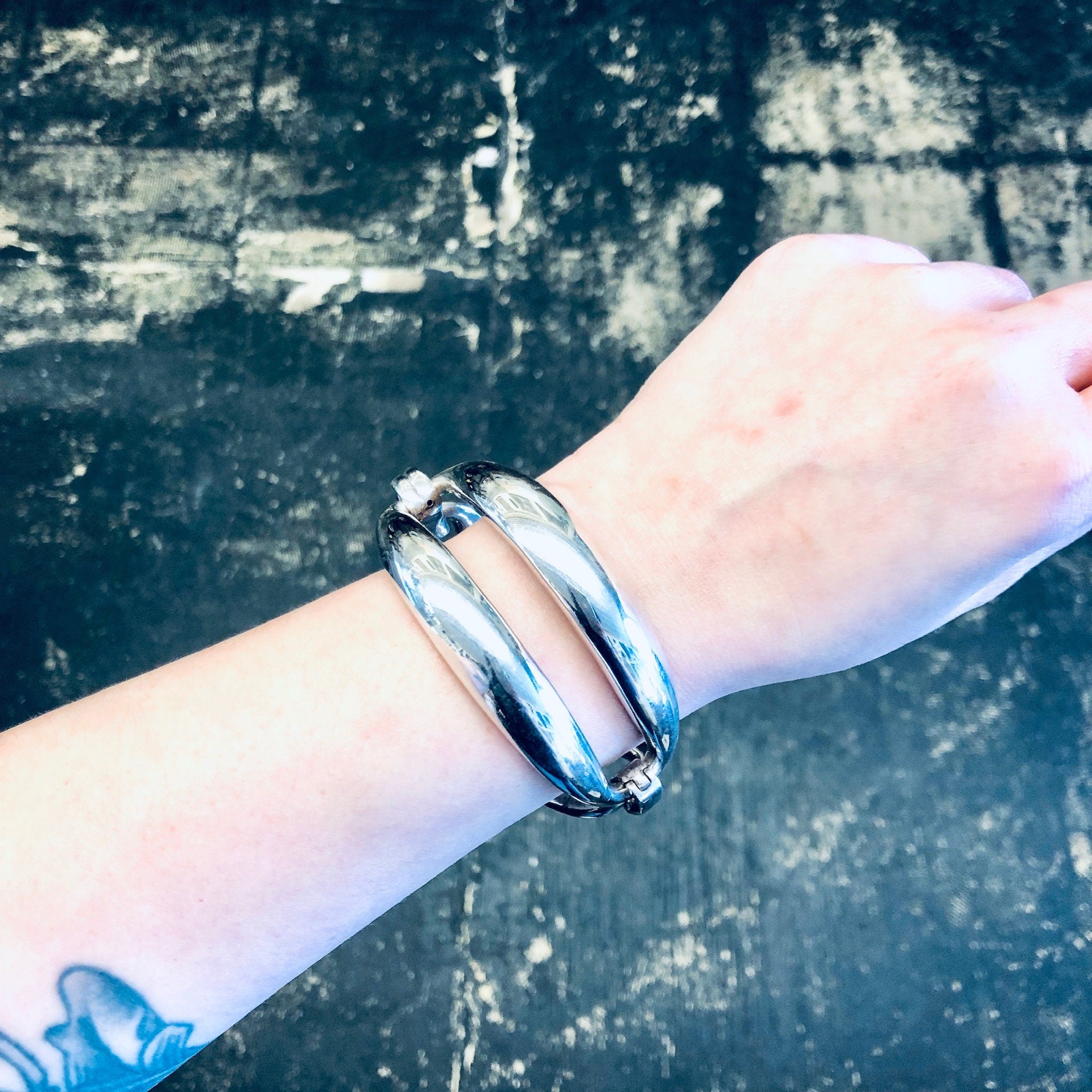 Vintage Bracelet, Bangle Bracelet, Hinged Bracelet, Vintage Jewelry, Silver Bracelet, Statement Jewelry, Cut Out Bracelet, Unique, Rare, 925