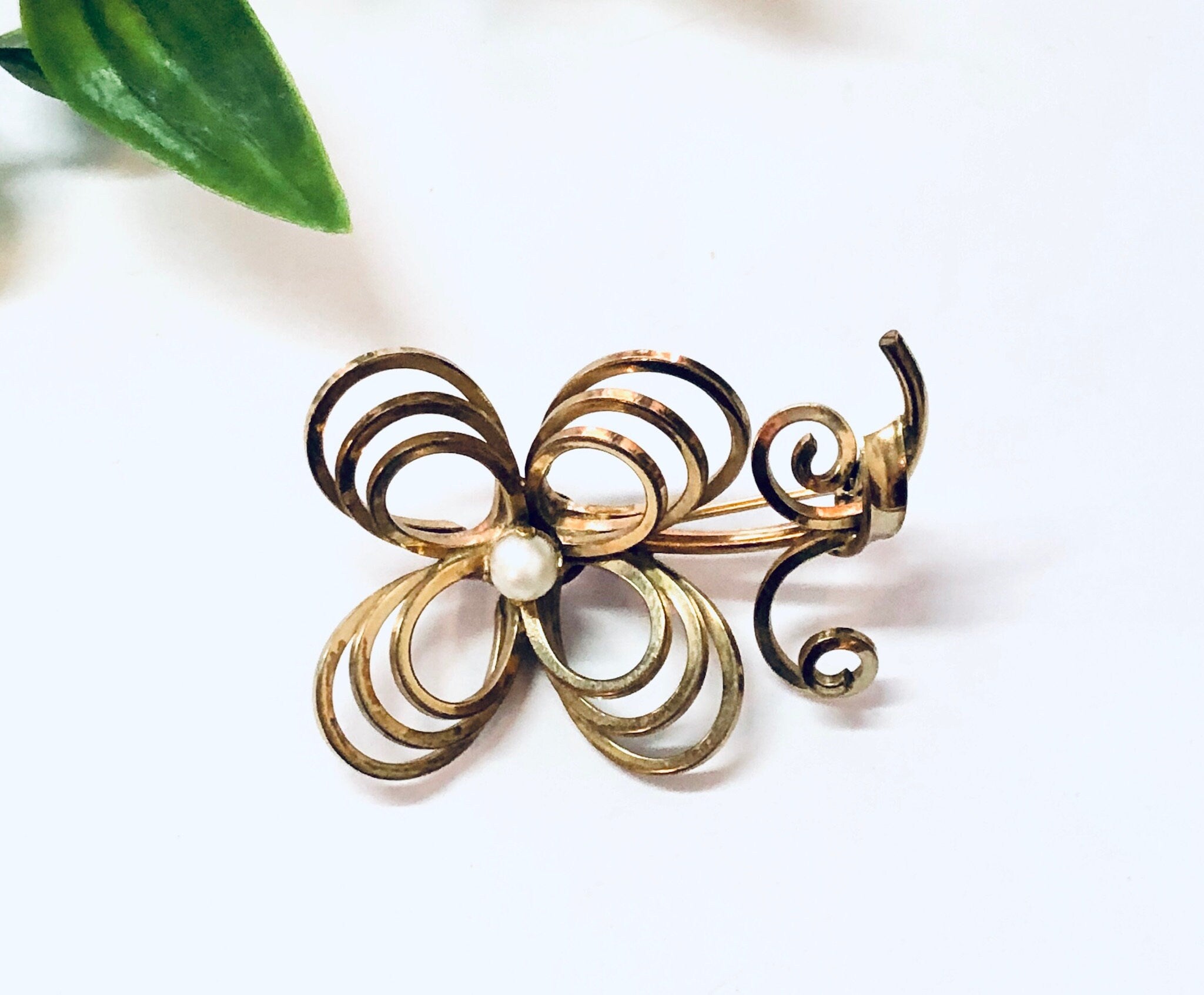 Vintage Brooch, Flower Brooch, Flower Jewelry, Vintage Pin, Gold Filled Pin, Vintage Jewelry, Pearl Pin, Costume Jewelry, Unique Brooch, Pin