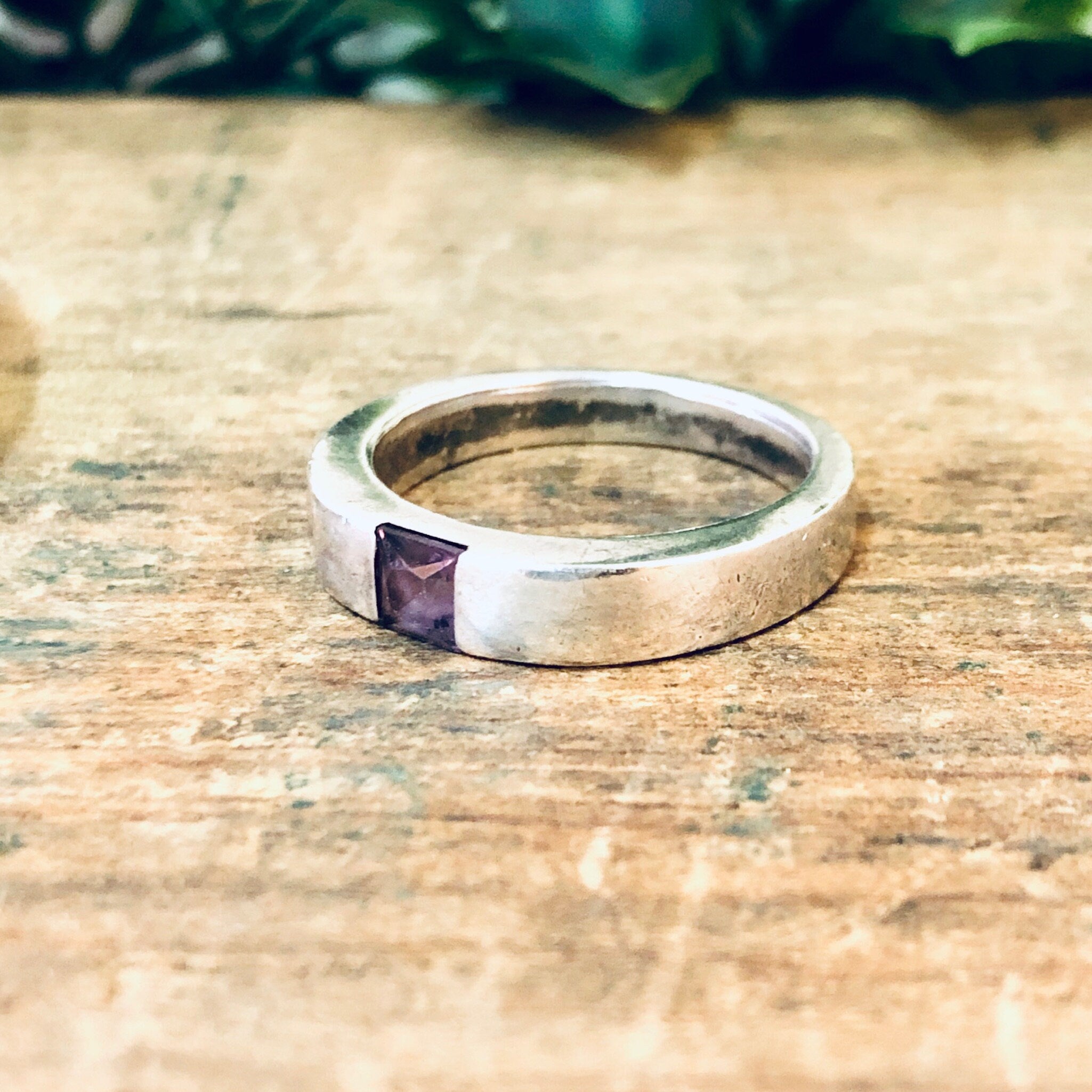 Vintage Ring, Silver Ring, Simple Jewelry, Minimalist Ring, Pink stone, Silver and Pink, Stacker Ring, Vintage Jewelry, Thin Band, 925 Ring