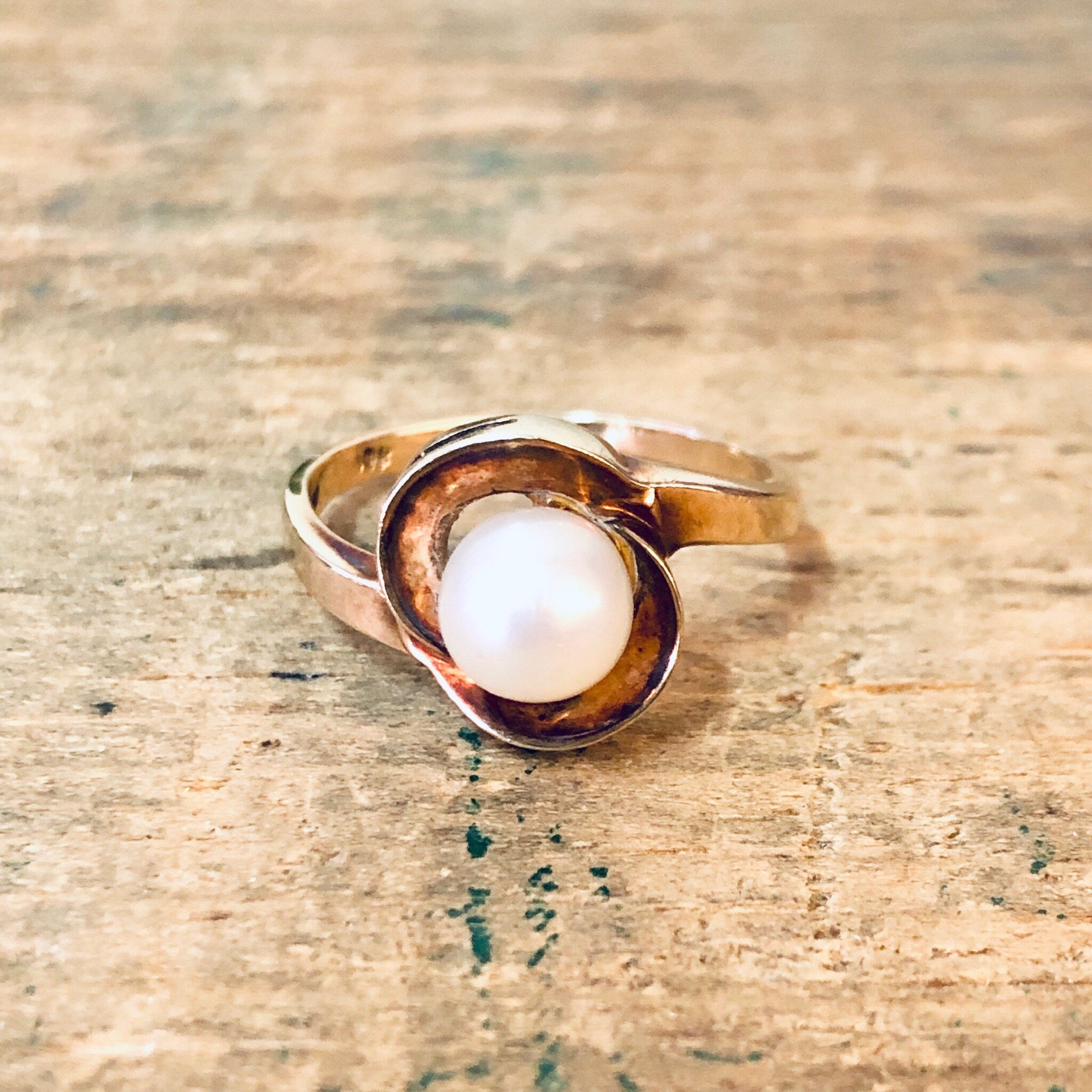 Vintage Gold Ring, 10 Karat Gold Ring, 10K Gold, Yellow Gold Ring, Pearl Ring, Vintage Jewelry, Pearl Jewelry, Gold and Pearl, Vintage Gold