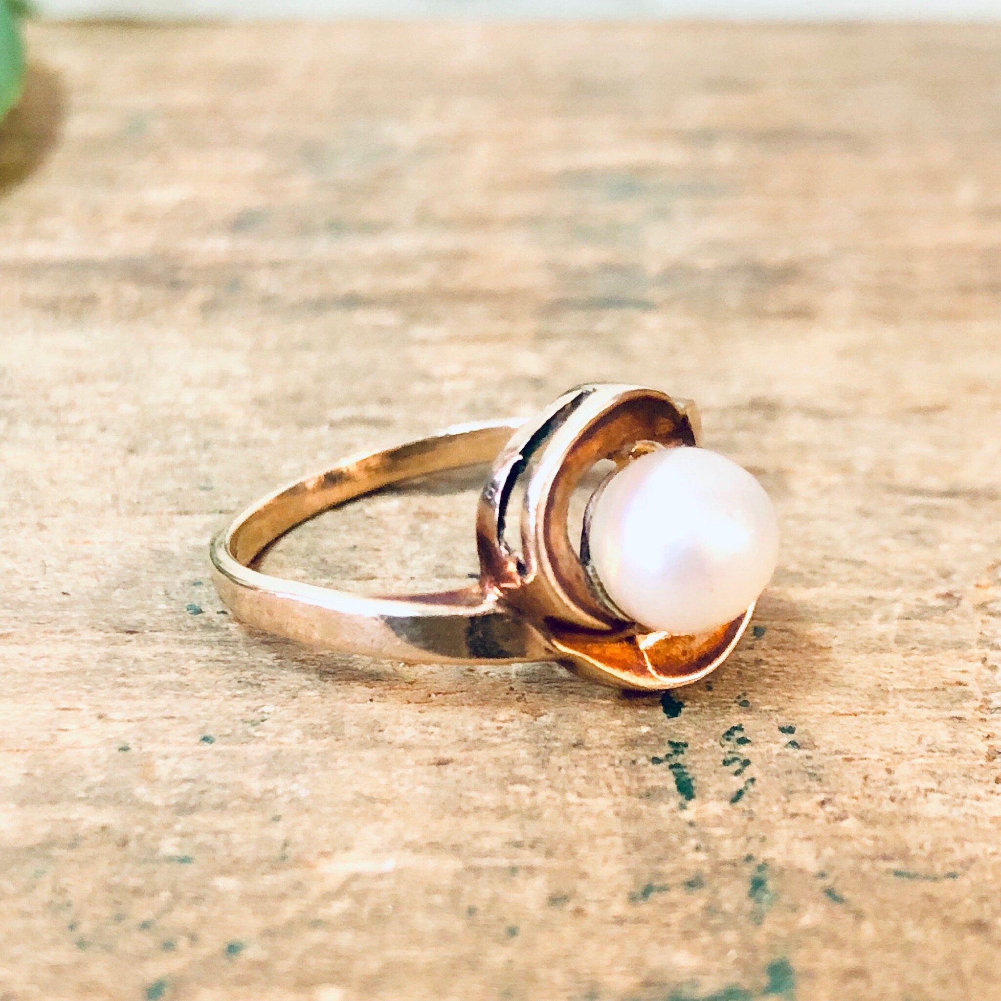 Vintage Gold Ring, 10 Karat Gold Ring, 10K Gold, Yellow Gold Ring, Pearl Ring, Vintage Jewelry, Pearl Jewelry, Gold and Pearl, Vintage Gold
