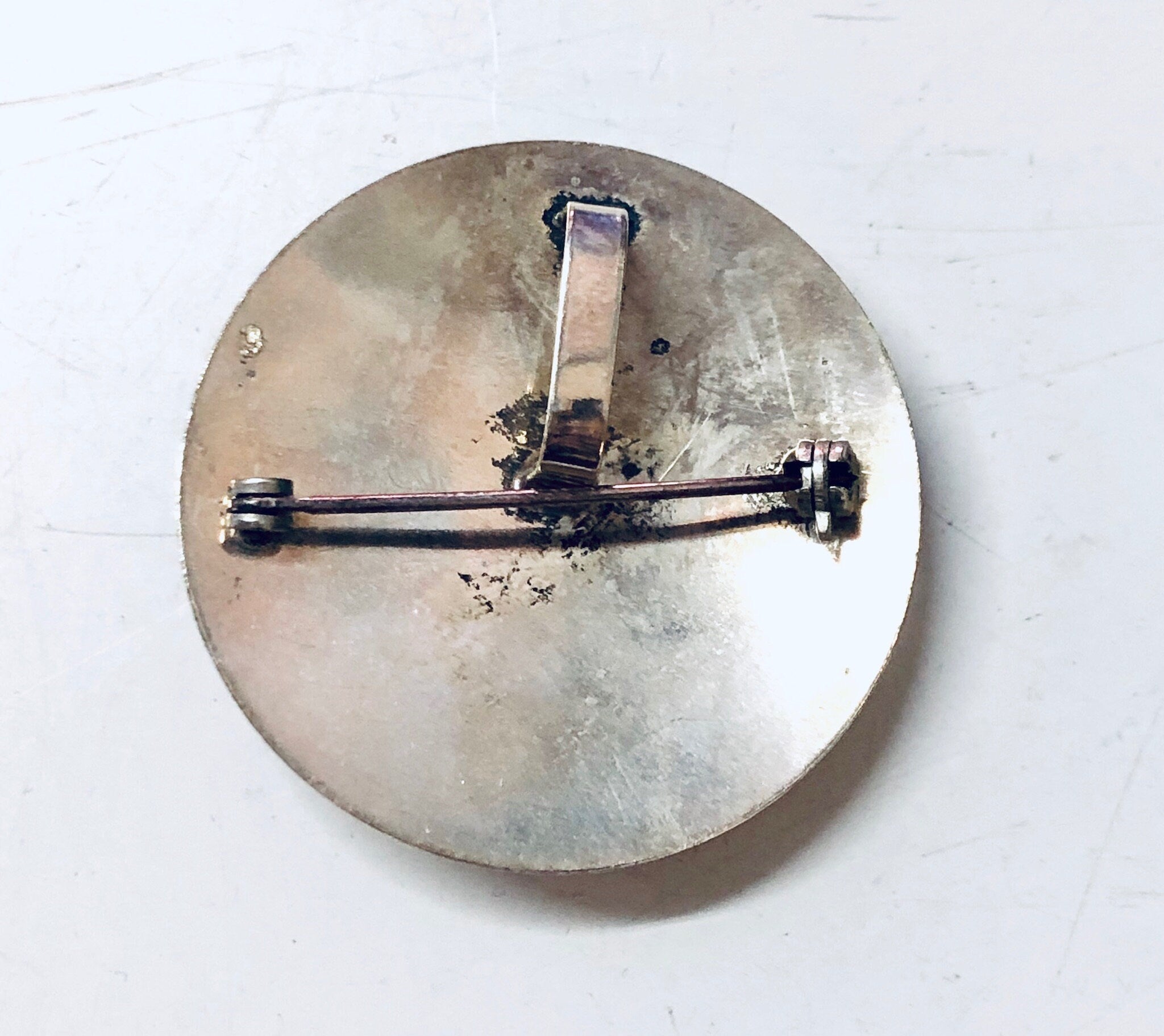 Vintage Brooch, Costume Jewelry, Iridescent Brooch, Silver and White, 80s jewelry, 1980s Fashion, Round Brooch, Vintage Pendant, Necklace