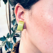 Vintage Earrings, Screw Back Earrings, Green and Yellow, Neon Earrings, Bakelite Jewelry, Costume Jewelry, Vintage Jewelry, Neon Green