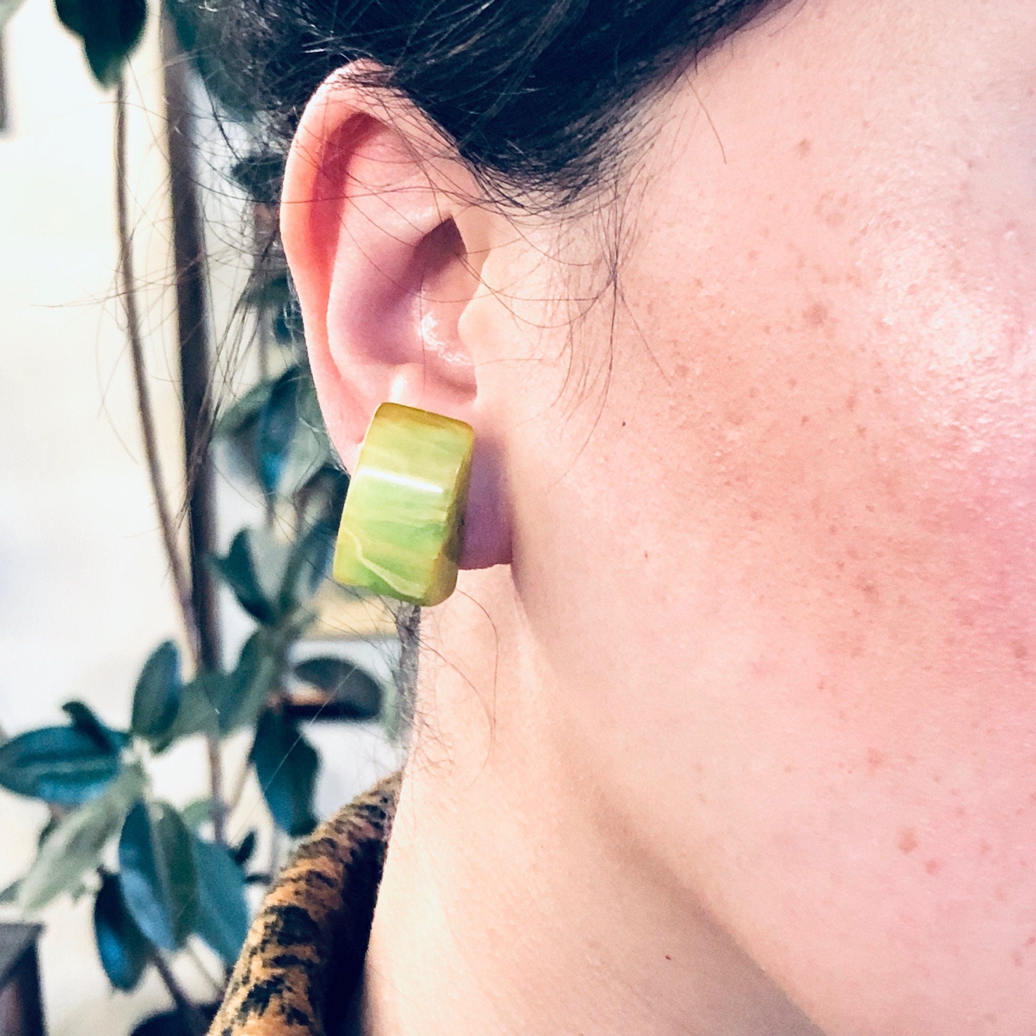 Vintage Earrings, Screw Back Earrings, Green and Yellow, Neon Earrings, Bakelite Jewelry, Costume Jewelry, Vintage Jewelry, Neon Green