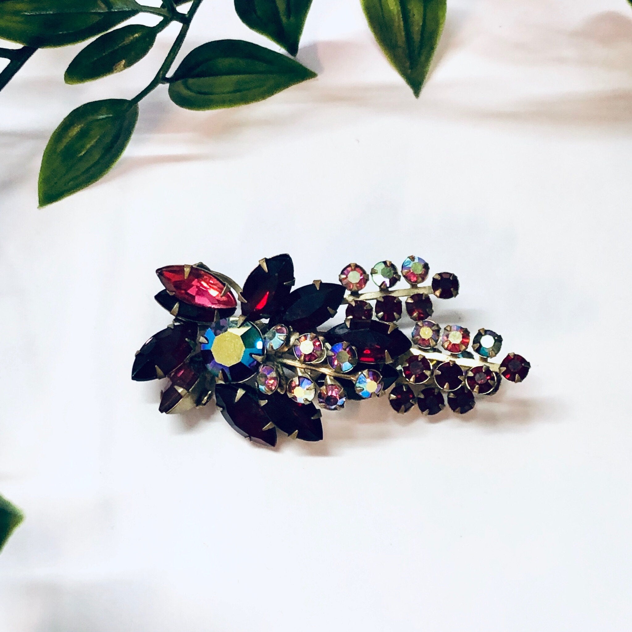 Vintage Brooch, Rhinestone Brooch, Vintage Jewelry, Costume Jewelry, Iridescent Stones, Red Stones, Colorful Brooch, Vintage Pin, Unique