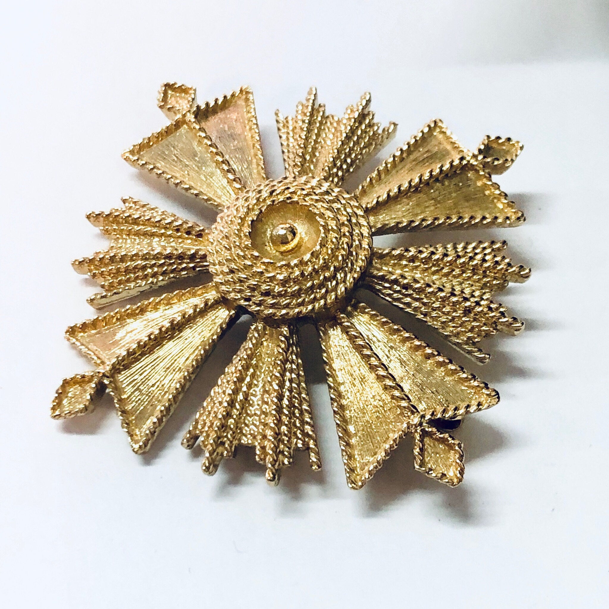 Vintage Brooch, Monet Brooch, Gold Toned Jewelry, Vintage Pin, Vintage Jewelry, Statement Jewelry, Unique Brooch, Monet Pin, Large Brooch