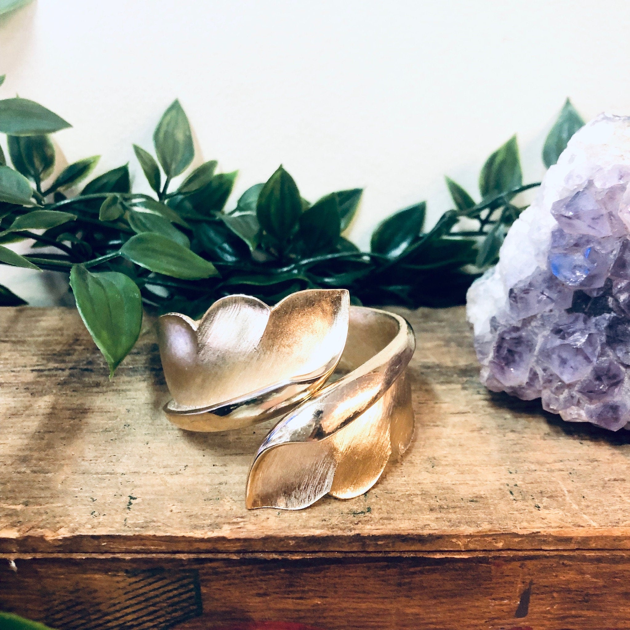 Vintage Bracelet, Trifari Bracelet, Cuff Bracelet, Hinged Cuff, Vintage Jewelry, Gold Toned Cuff, Gold Toned Jewelry, Small Bracelet, Leaf