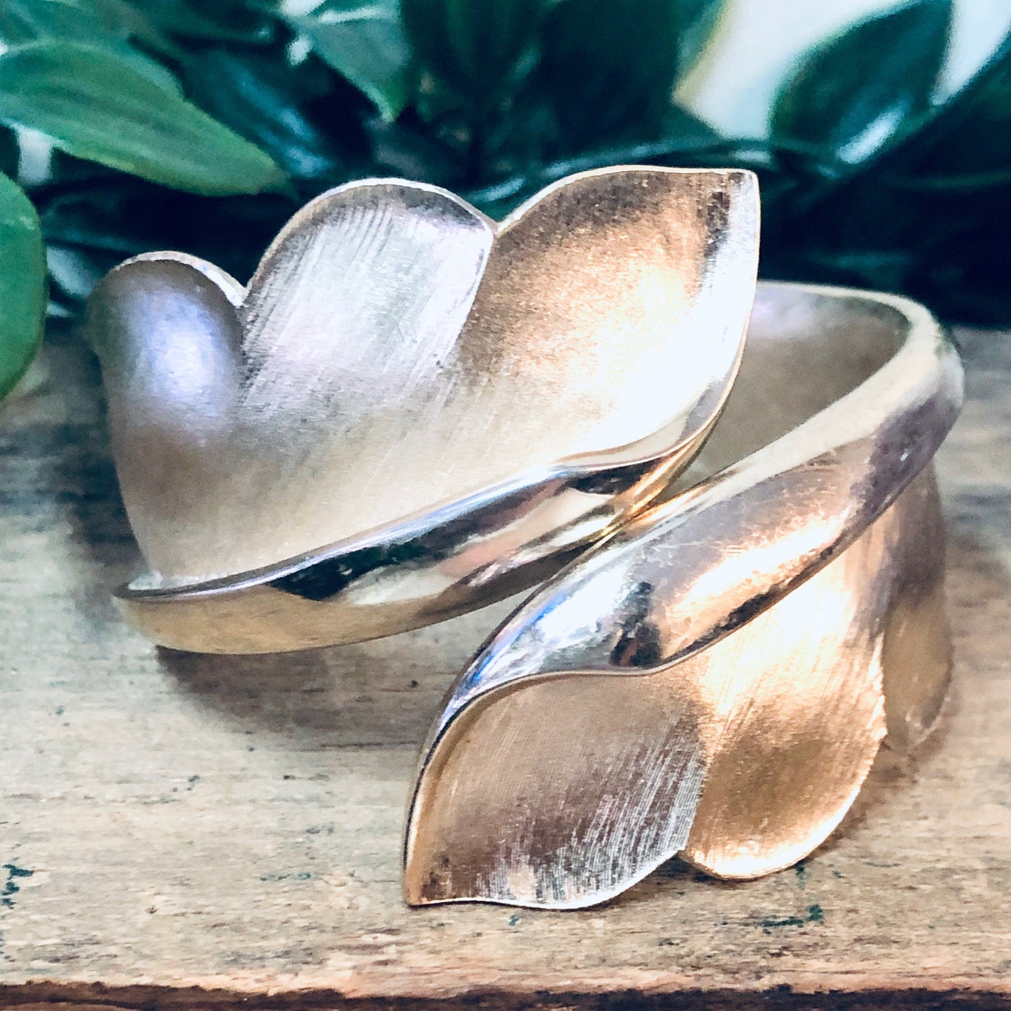 Vintage Bracelet, Trifari Bracelet, Cuff Bracelet, Hinged Cuff, Vintage Jewelry, Gold Toned Cuff, Gold Toned Jewelry, Small Bracelet, Leaf