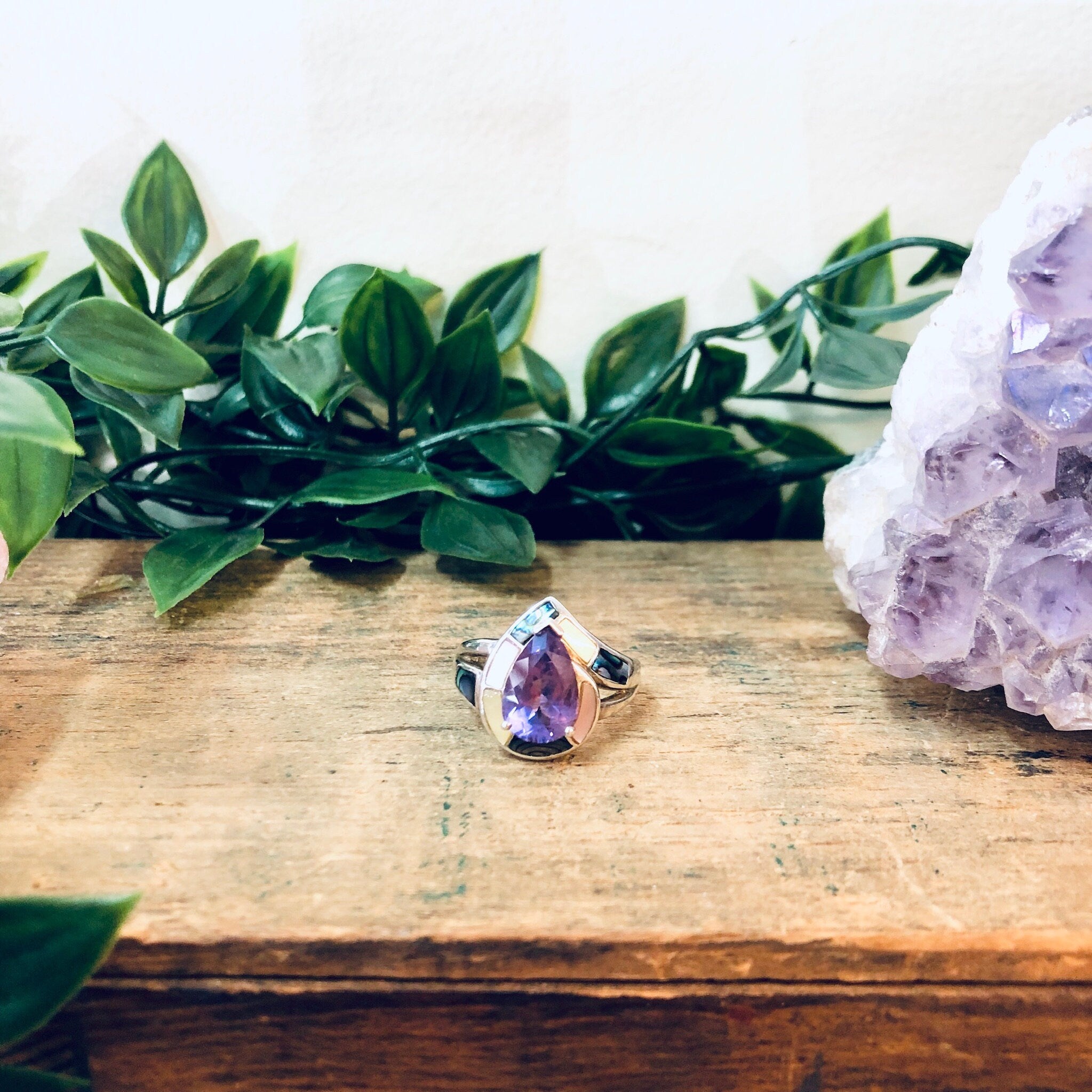 Vintage Silver Ring, Amethyst Stone, Mother Of Pearl Ring, Abalone Jewelry, Teardrop Shaped Stone, Purple Jewelry, Unique Jewelry, 925 Ring