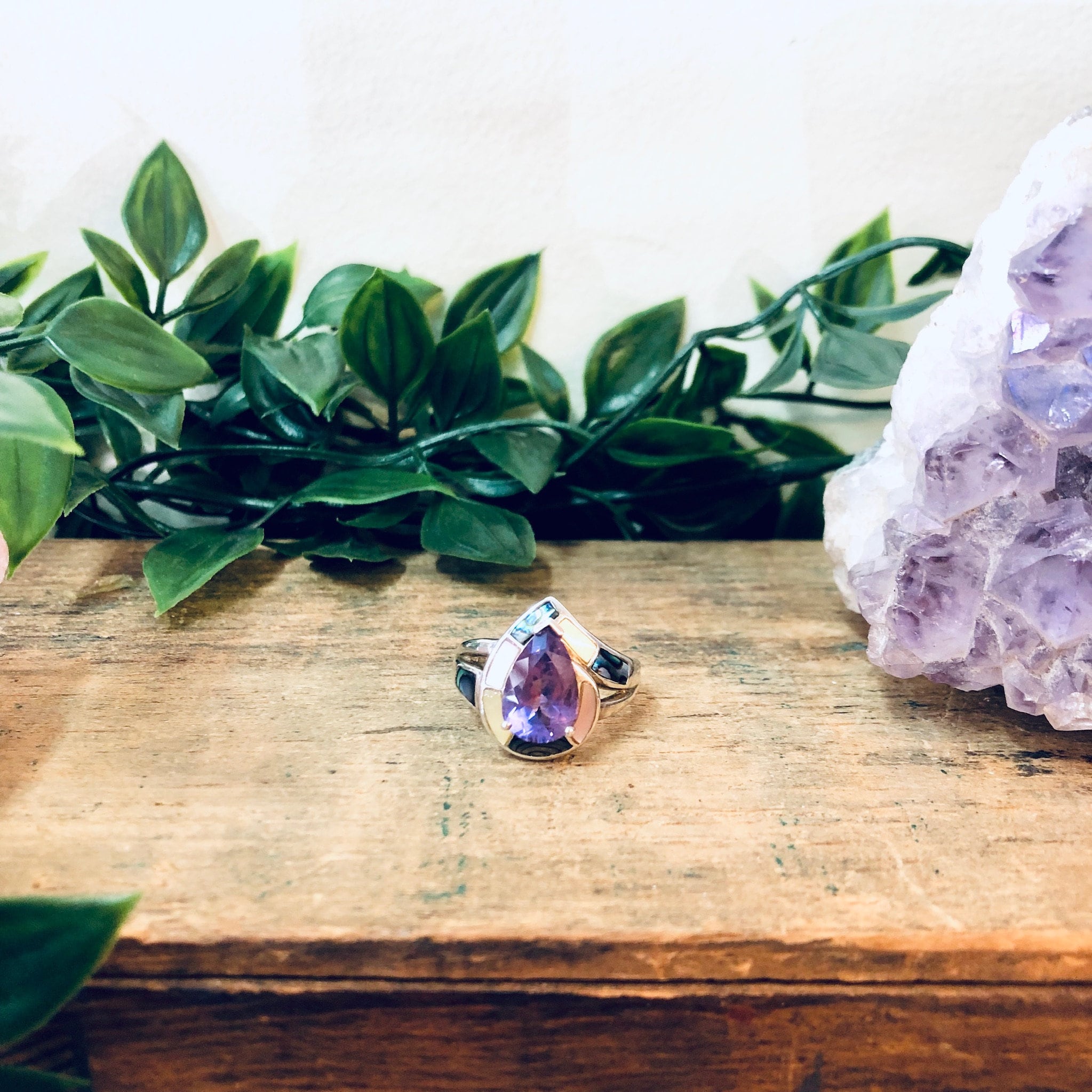 Vintage Silver Ring, Amethyst Stone, Mother Of Pearl Ring, Abalone Jewelry, Teardrop Shaped Stone, Purple Jewelry, Unique Jewelry, 925 Ring