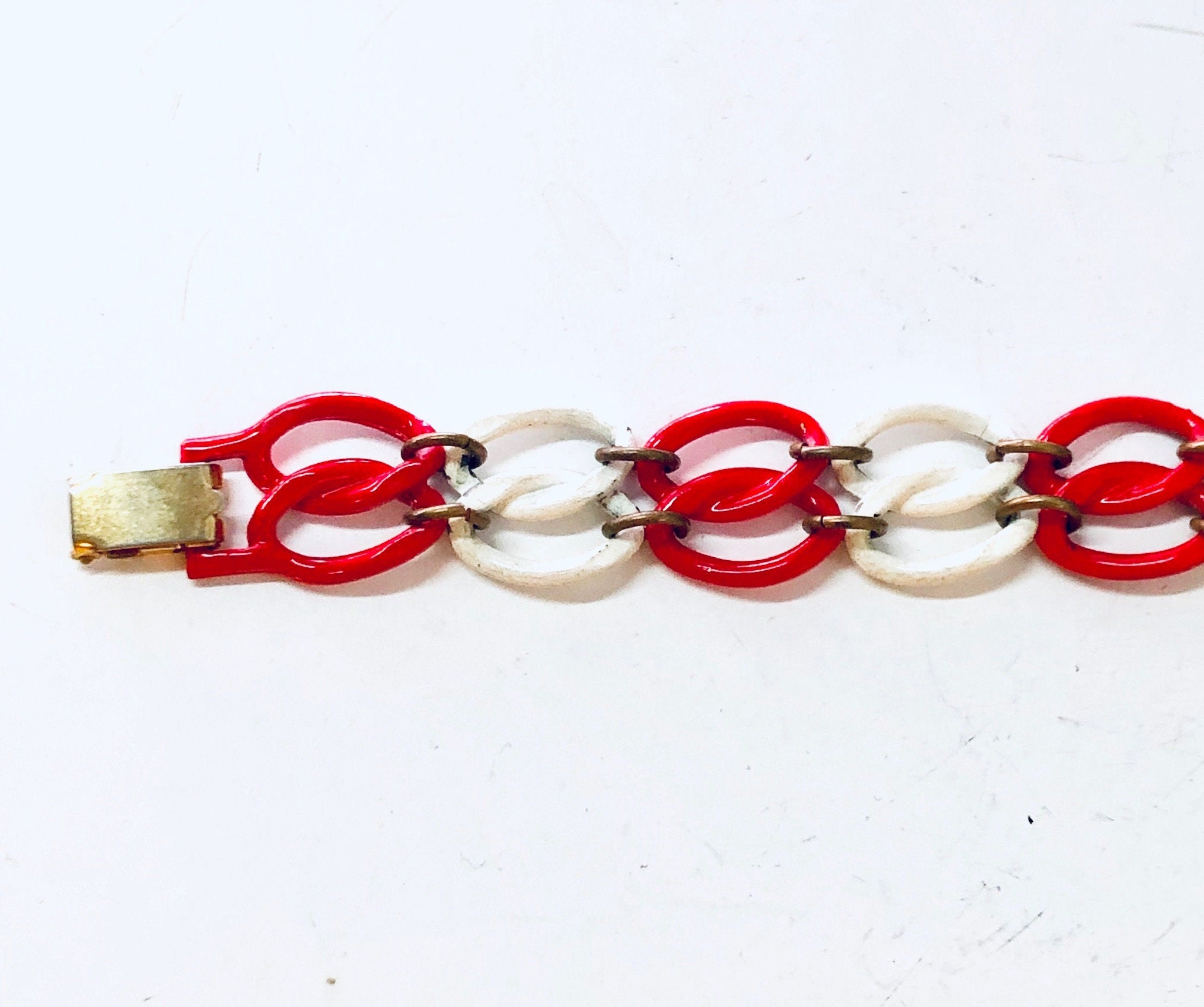 Vintage Bracelet, Metal Bracelet, Small Bracelet, Red Jewelry, White Bracelet, Link Bracelet, Chain Bracelet, Vintage Jewelry, Chain Link