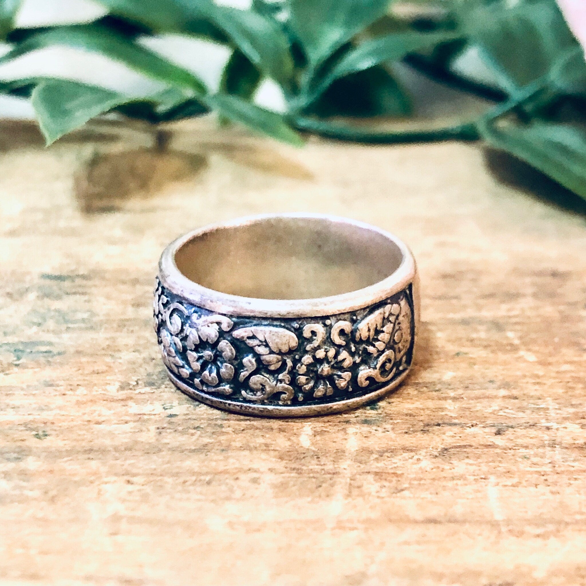 Vintage Silver Ring, Band Ring, Floral Design, Flower Ring, Vintage Jewelry, Sterling Ring, Thick Band, Unique Jewelry, Floral Ring, 925