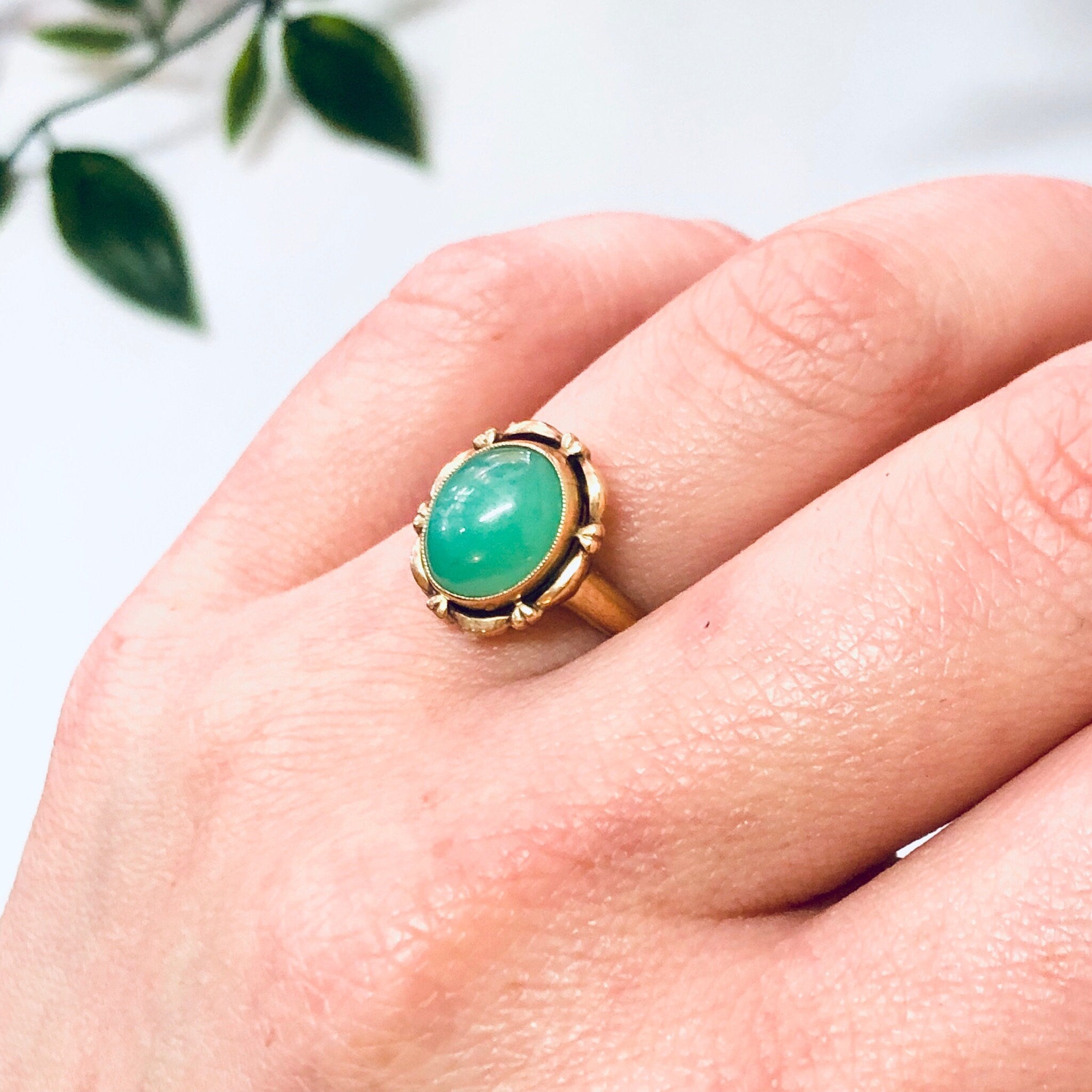Vintage Ring, Gold Ring, 10 Karat Gold, 10k Gold Ring, Yellow Gold Ring, Green Stone, Green Jewelry, Gold, Light Green, Vintage Jewelry