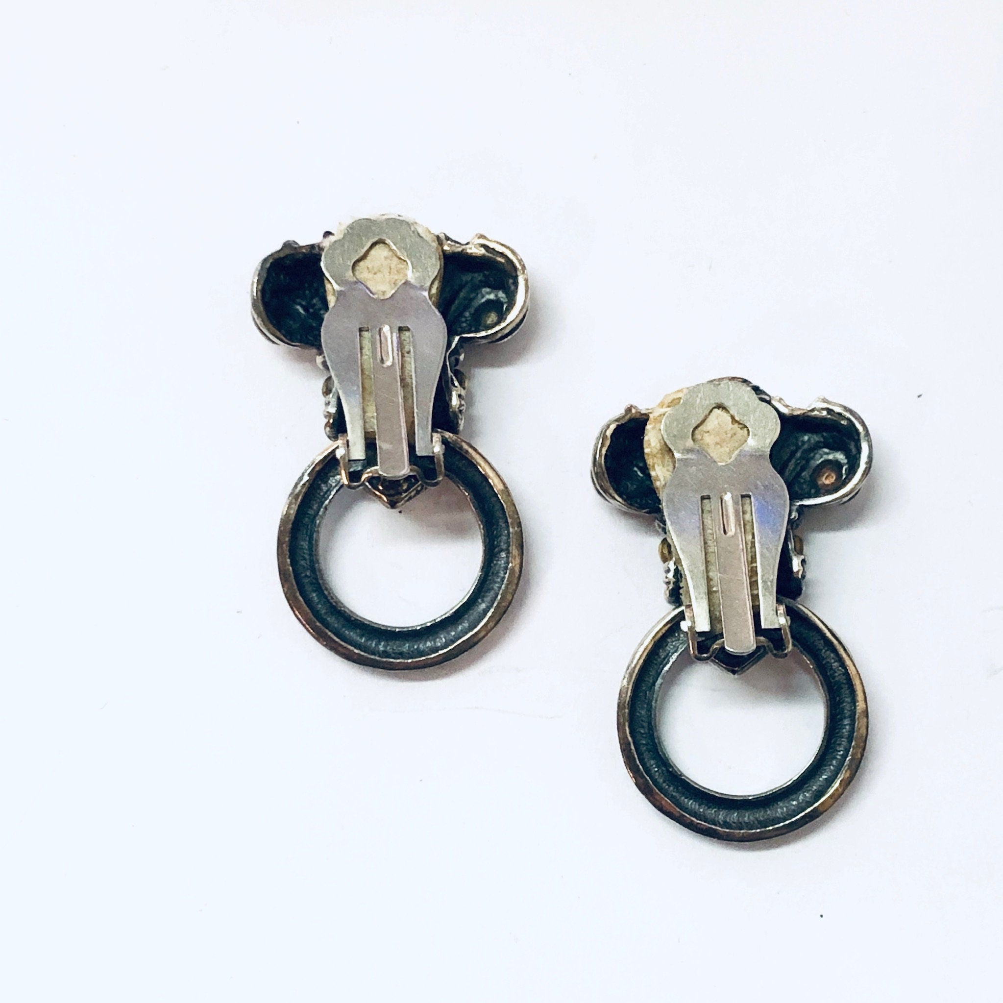 Vintage Earrings, Clip On Earrings, Door Knocker Earrings, Retro Jewelry, Costume Jewelry, Vintage Jewelry, Statement Earrings, Silver Toned