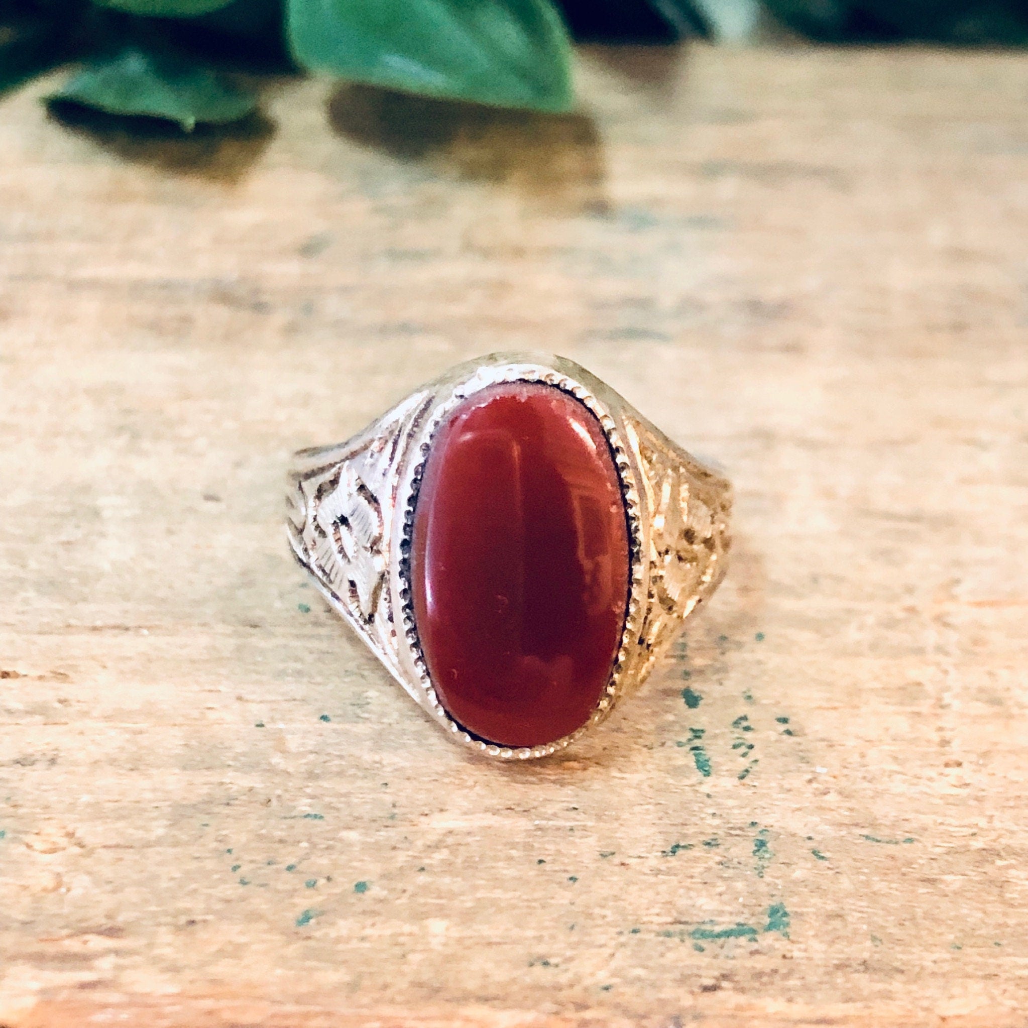 Vintage Silver Ring, Carnelian Stone, Red Carnelian, Dark Red Gemstone, Floral Design, Flower Ring, Unique Jewelry, 925 Ring, Silver and Red