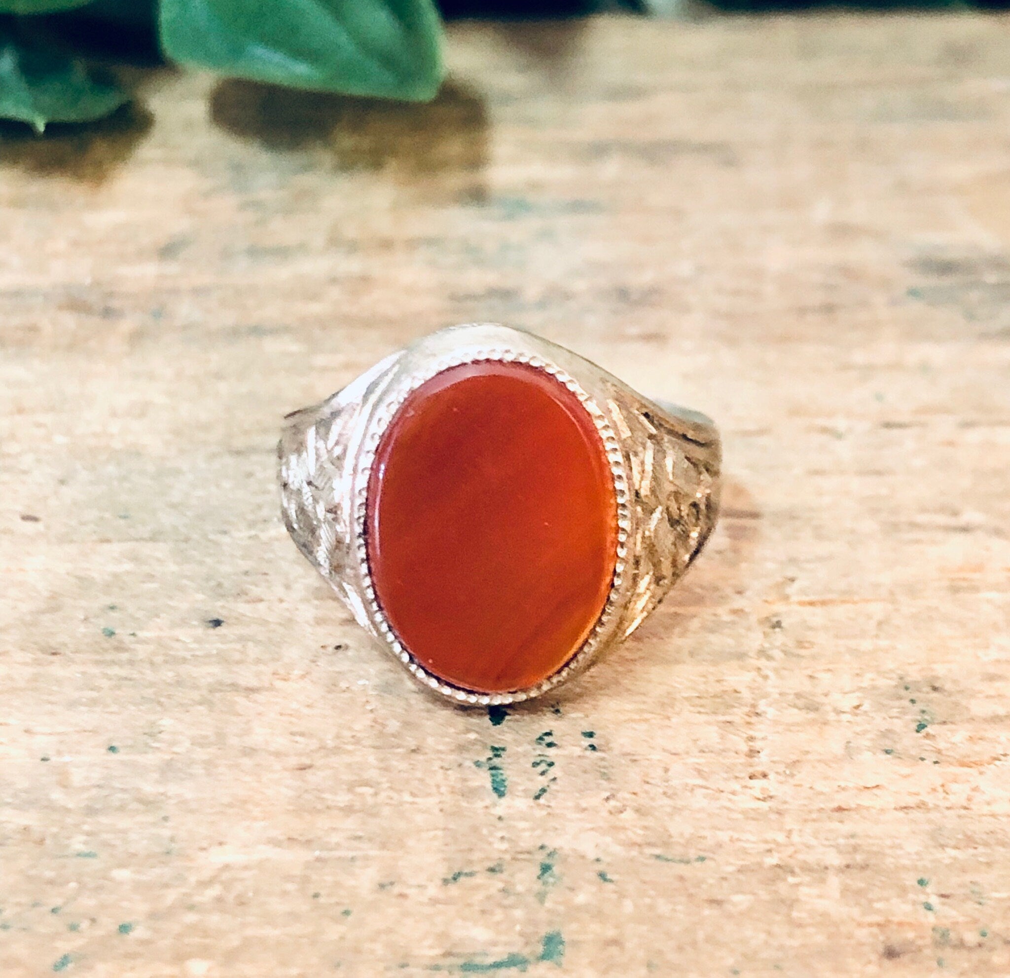 Vintage Silver Ring, Carnelian Stone, Red Carnelian, Dark Red Gemstone, Floral Design, Flower Ring, Unique Jewelry, 925 Ring, Silver and Red