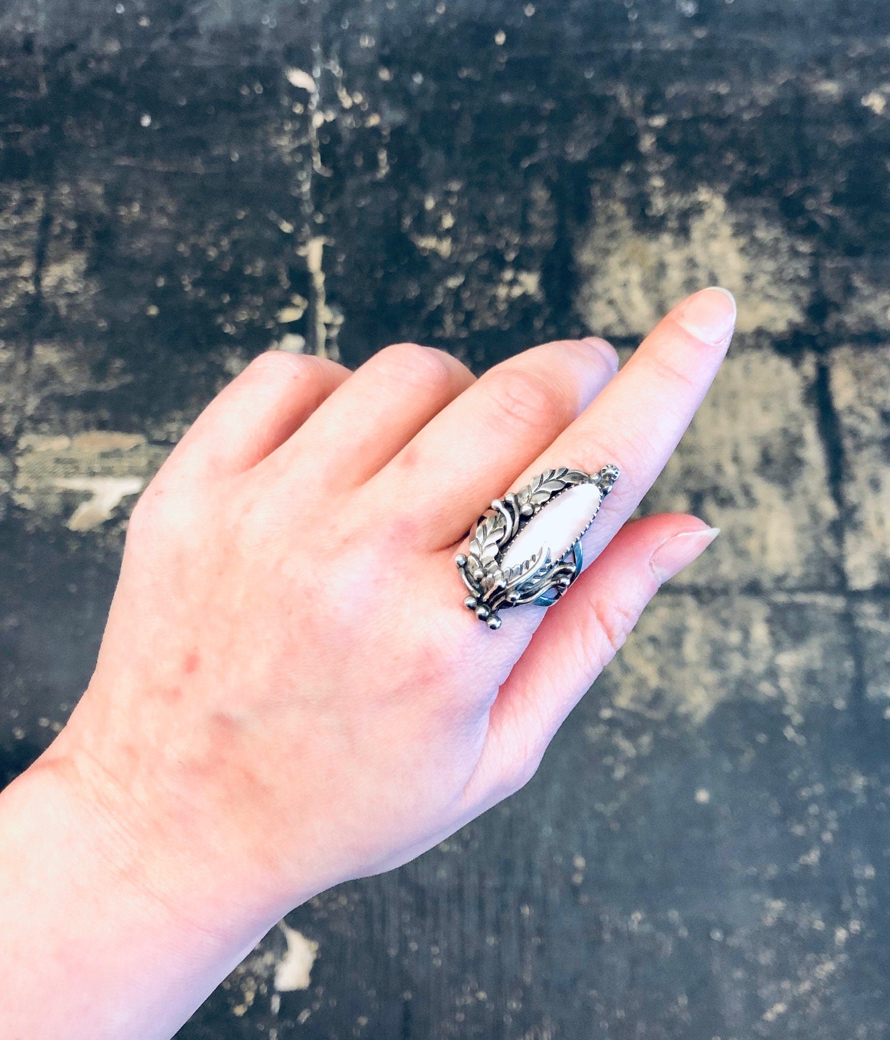 Vintage Silver Ring, Navajo Ring, Lee Larson Ring, Vintage Navajo, Signed Navajo, Mother Of Pearl Ring, Floral Ring, Boho Style, Bohemian