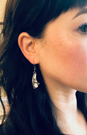 Vintage Earrings, Silver Earrings, Mother Of Pearl, Dangle Earrings, Southwestern Style, Bohemian Jewelry, Vintage Jewelry, Pierced Ears,
