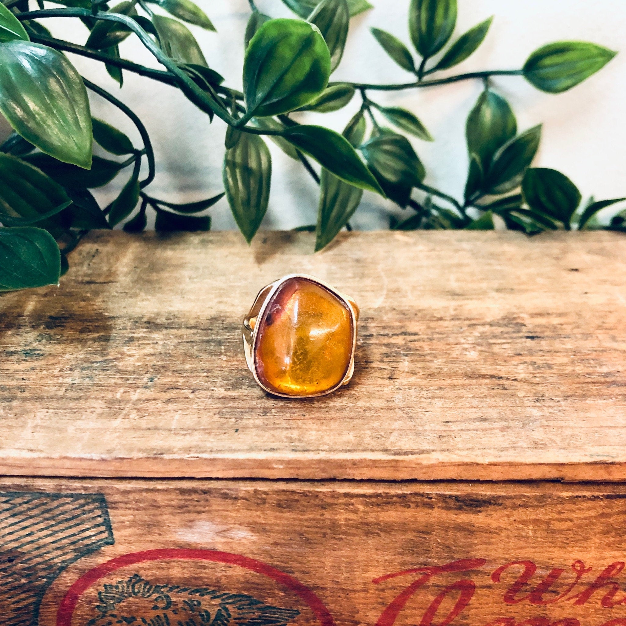 Vintage Ring, Gold Ring, 14K Gold Ring, Amber Ring, Large Amber Ring, Orange and Gold, Amber Jewelry, Yellow Gold, Vintage Jewelry, Gold
