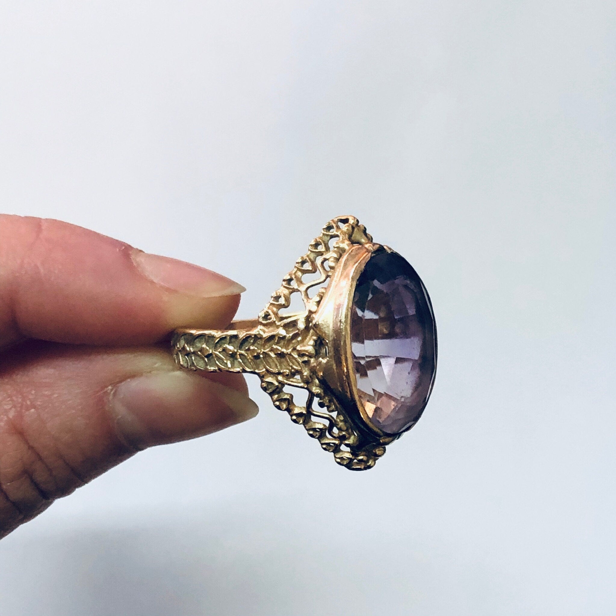 Vintage Ring, Gold Ring, Amethyst Ring, 14 Carat Gold, 14K Yellow Gold, Gold and Purple, Large Ring, Statement Ring, Vintage Jewelry, Unique