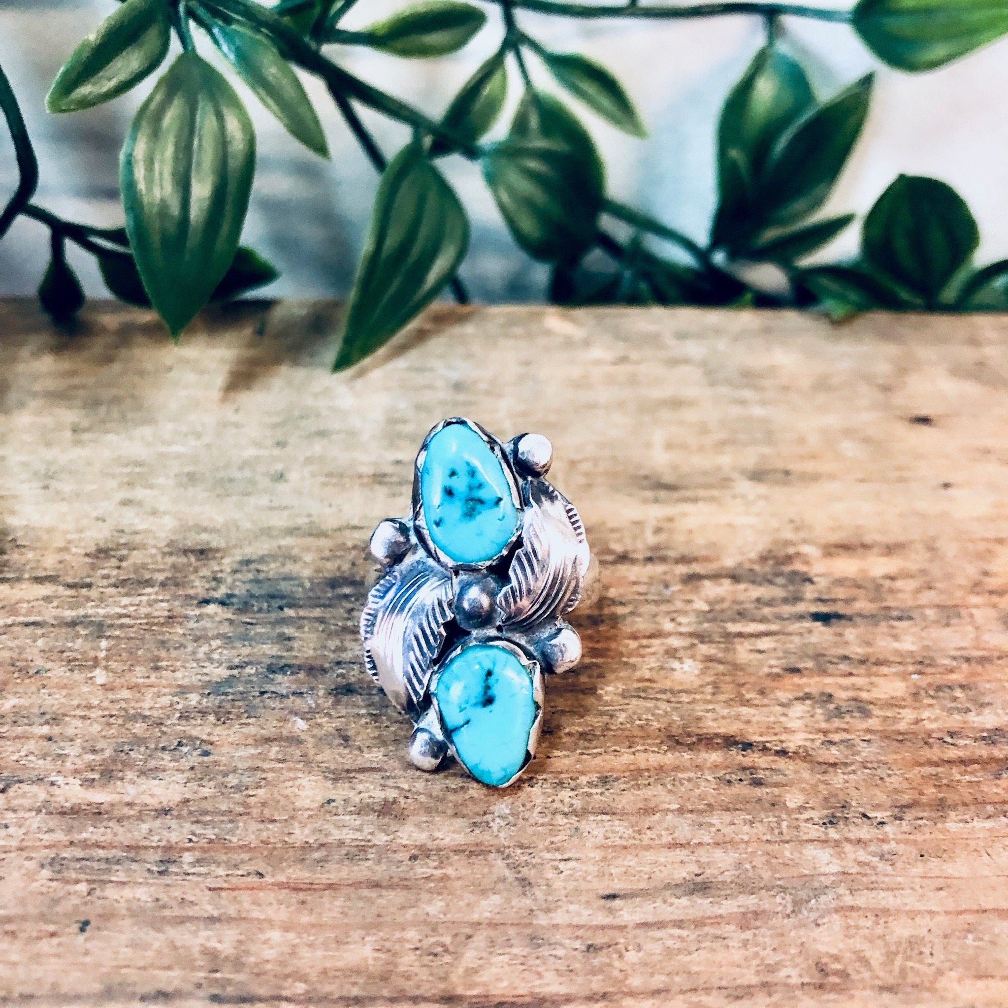 Vintage Ring, Silver Ring, Turquoise Ring, Southwestern Style, Bohemian Jewelry, Boho Style, Flower Design, Floral Ring, Vintage Jewelry